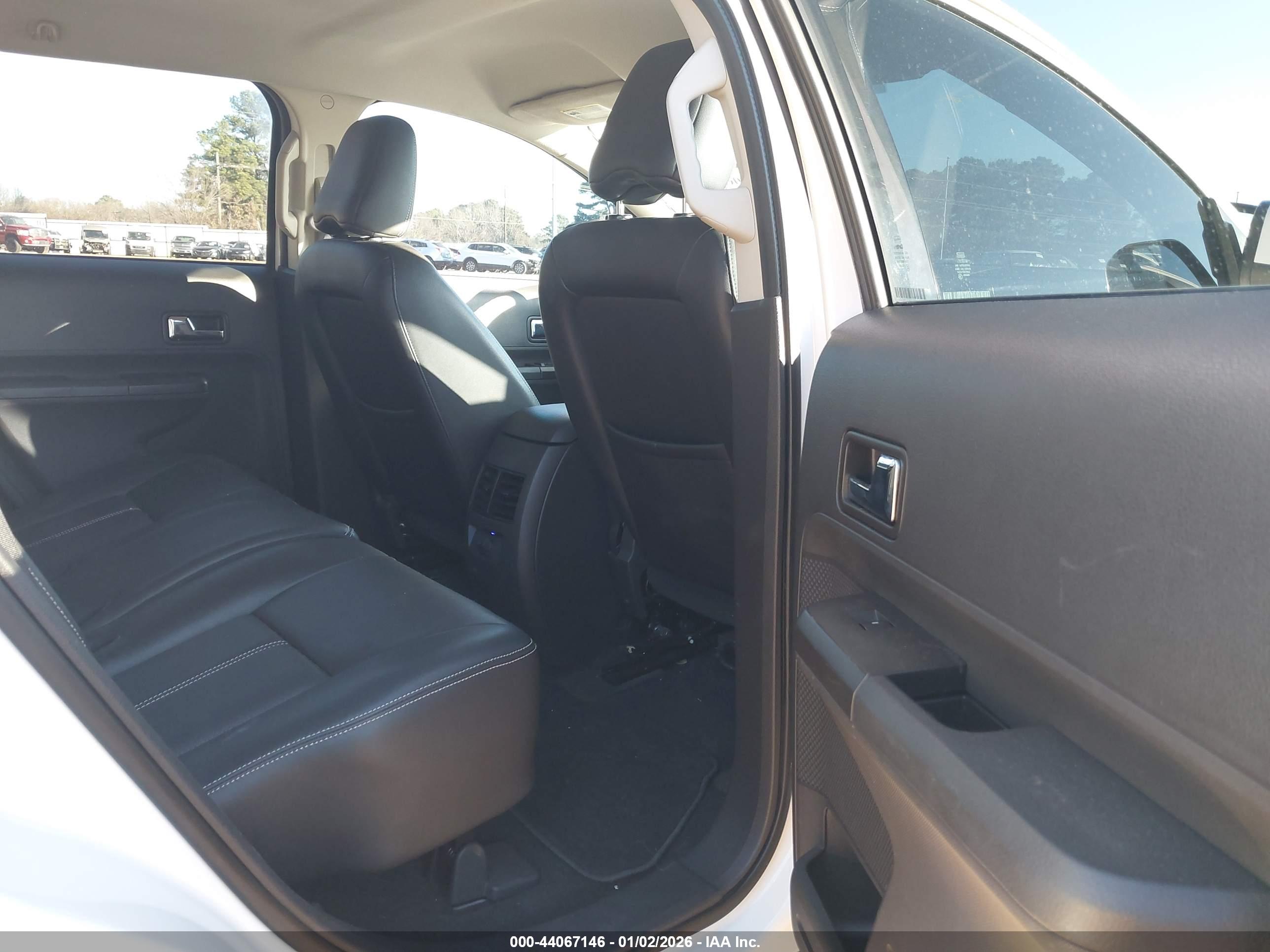 FORD EDGE image 8