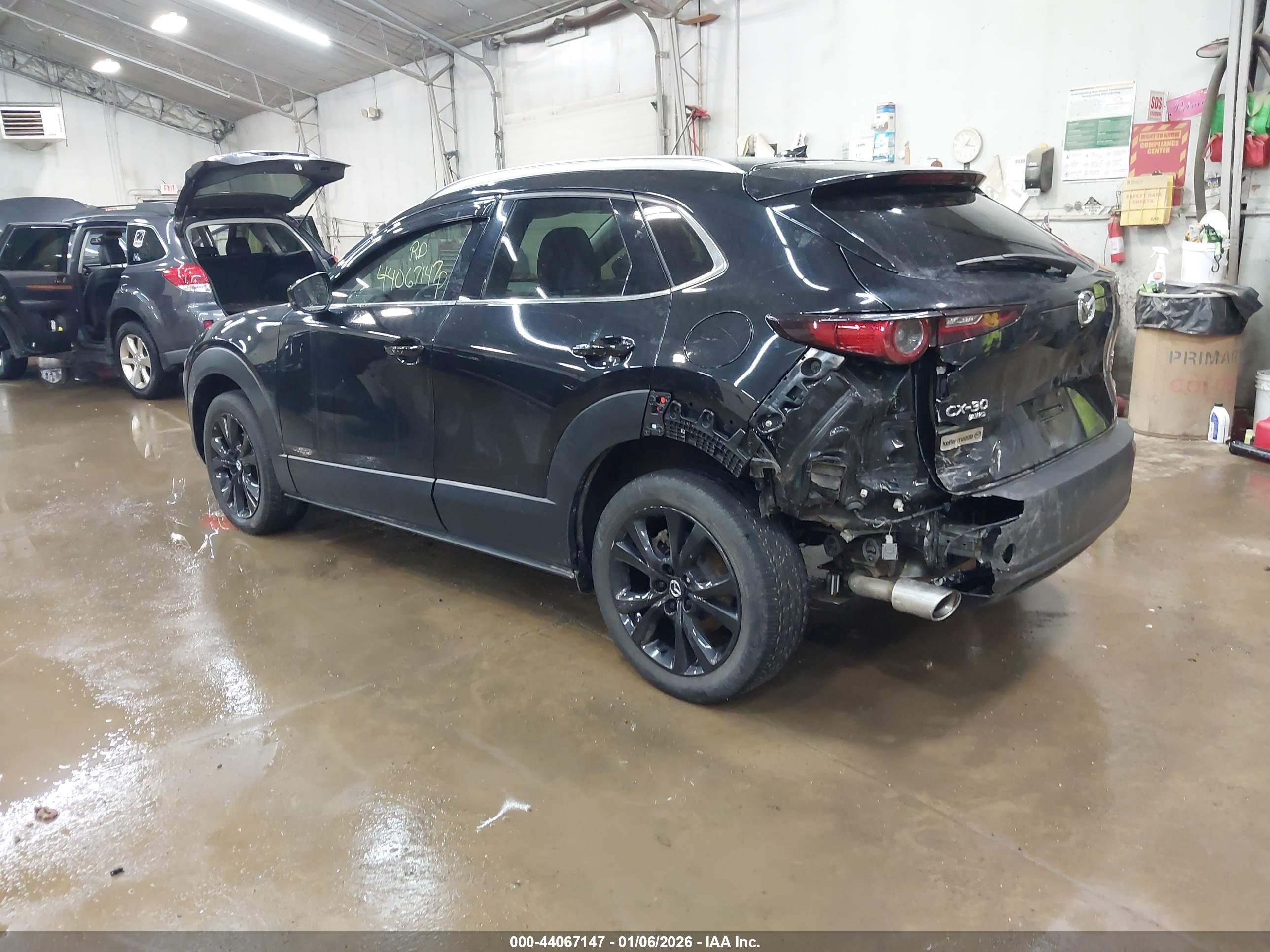 MAZDA CX-30 image 3