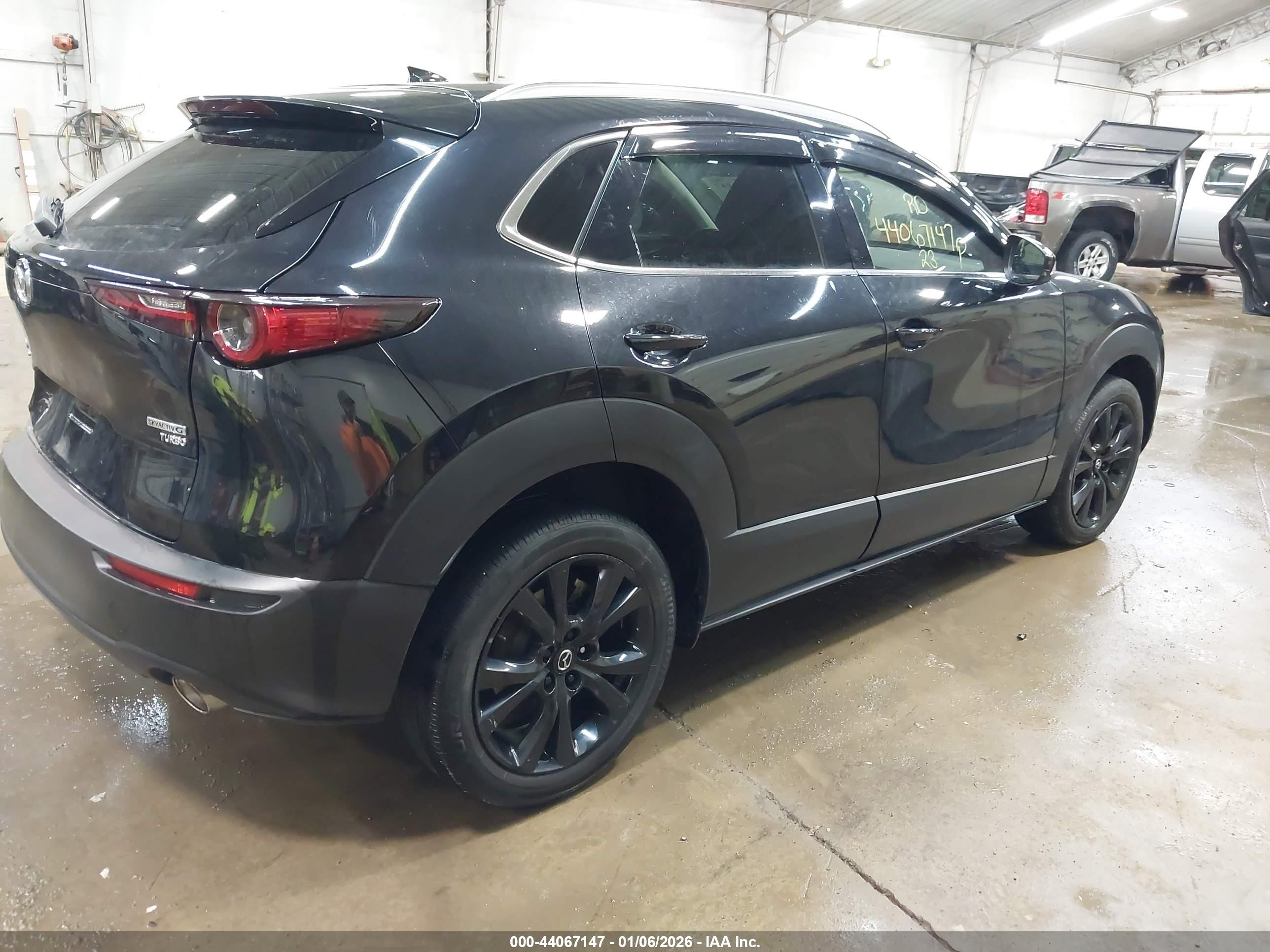 MAZDA CX-30 image 4