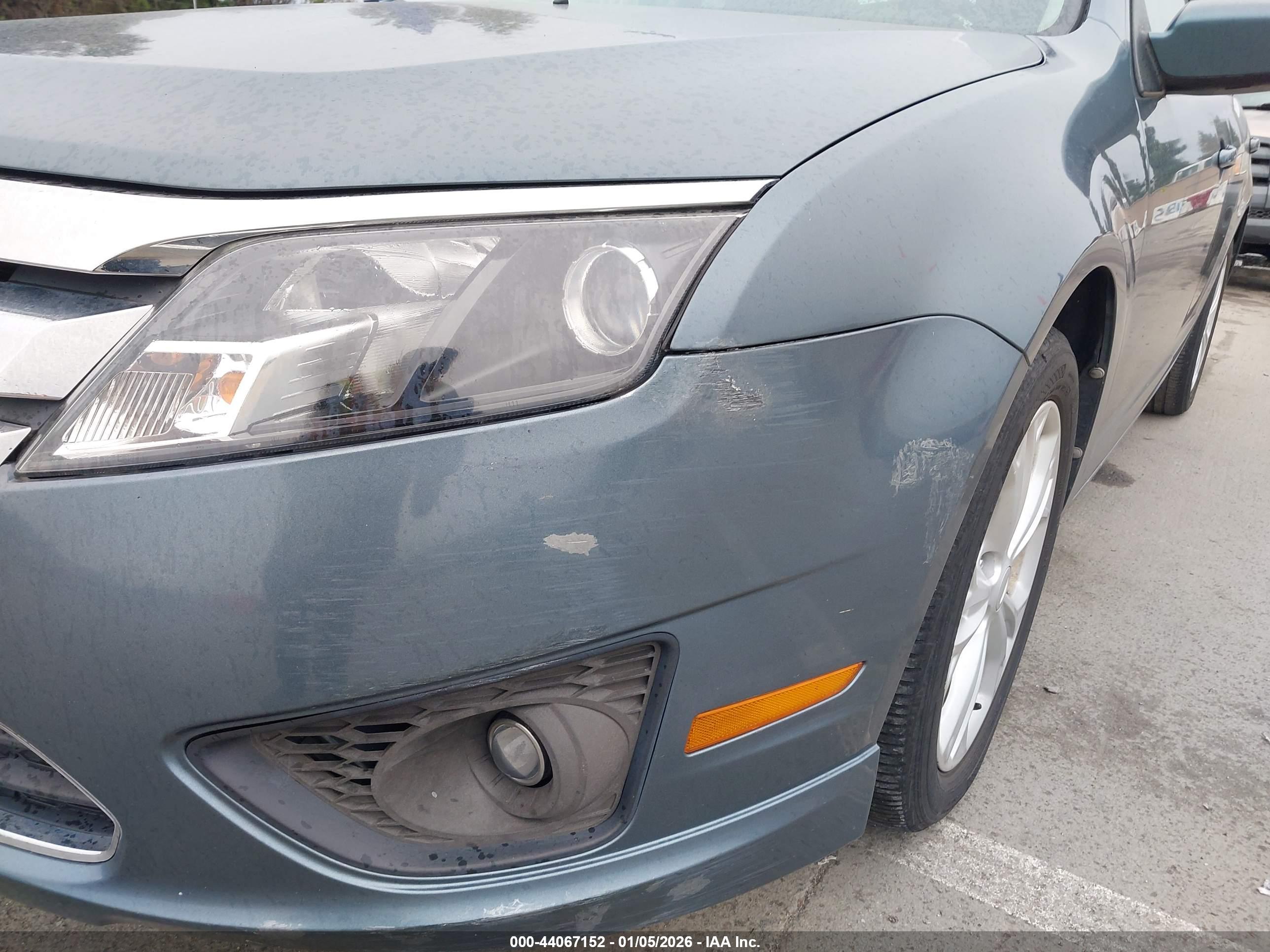 FORD FUSION image 6