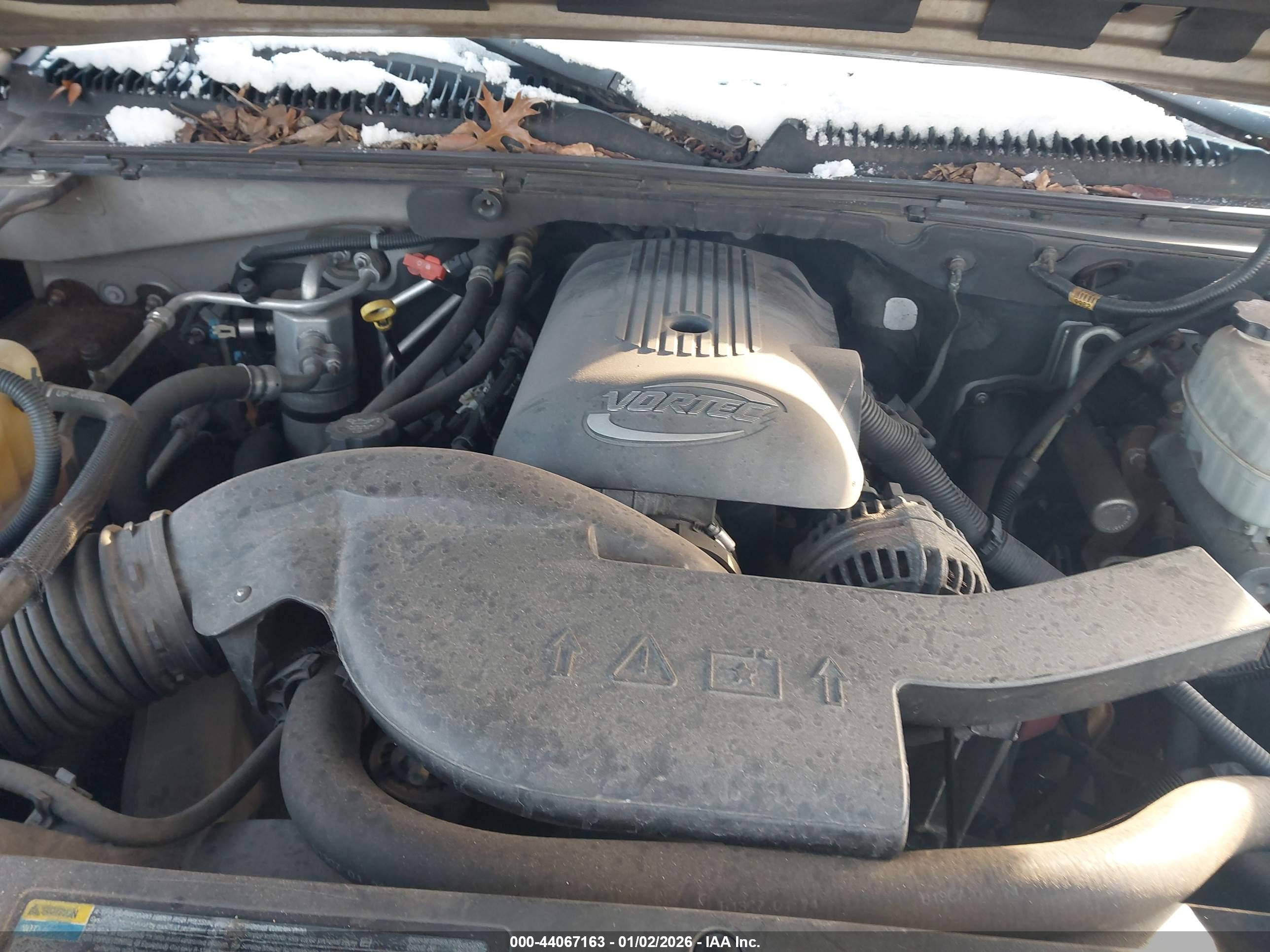 CHEVROLET TAHOE image 10