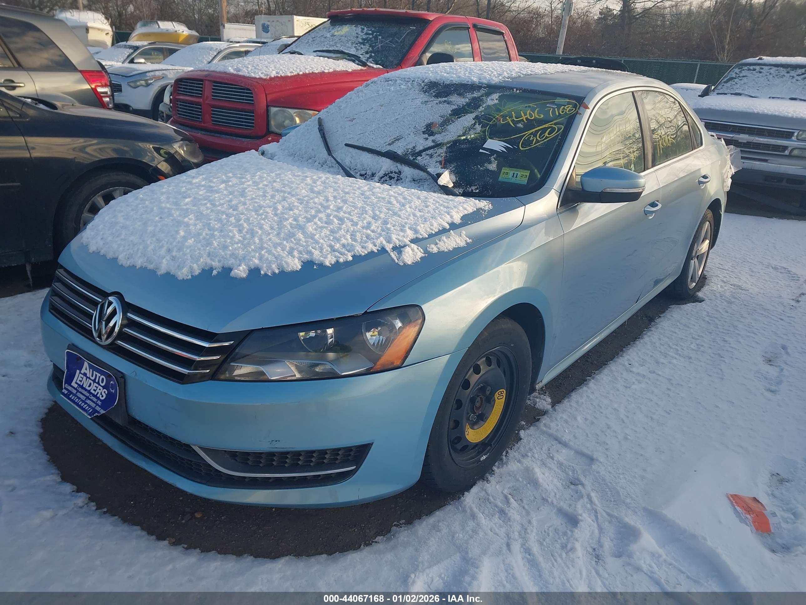 VOLKSWAGEN PASSAT image 2