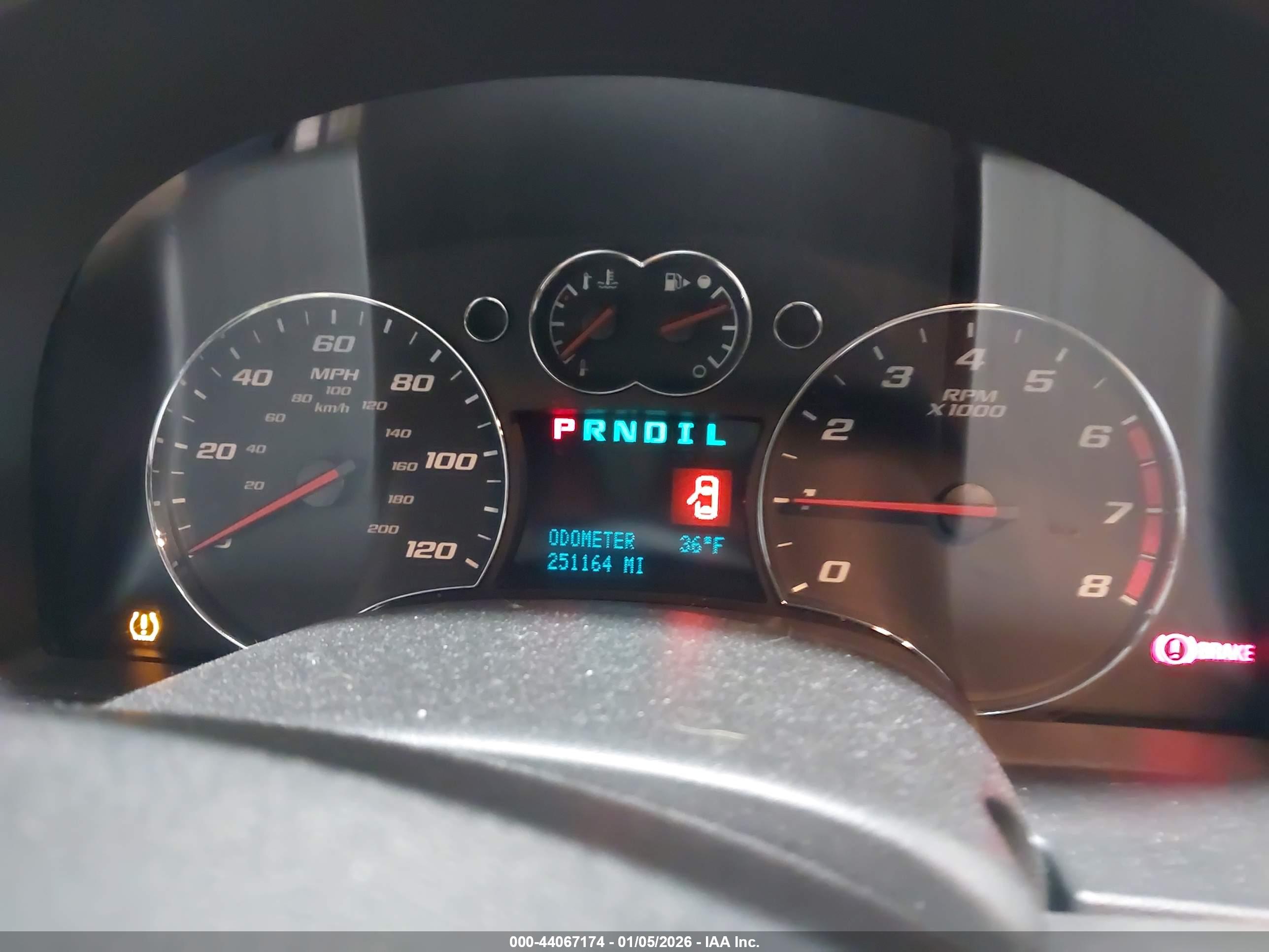 CHEVROLET EQUINOX image 7