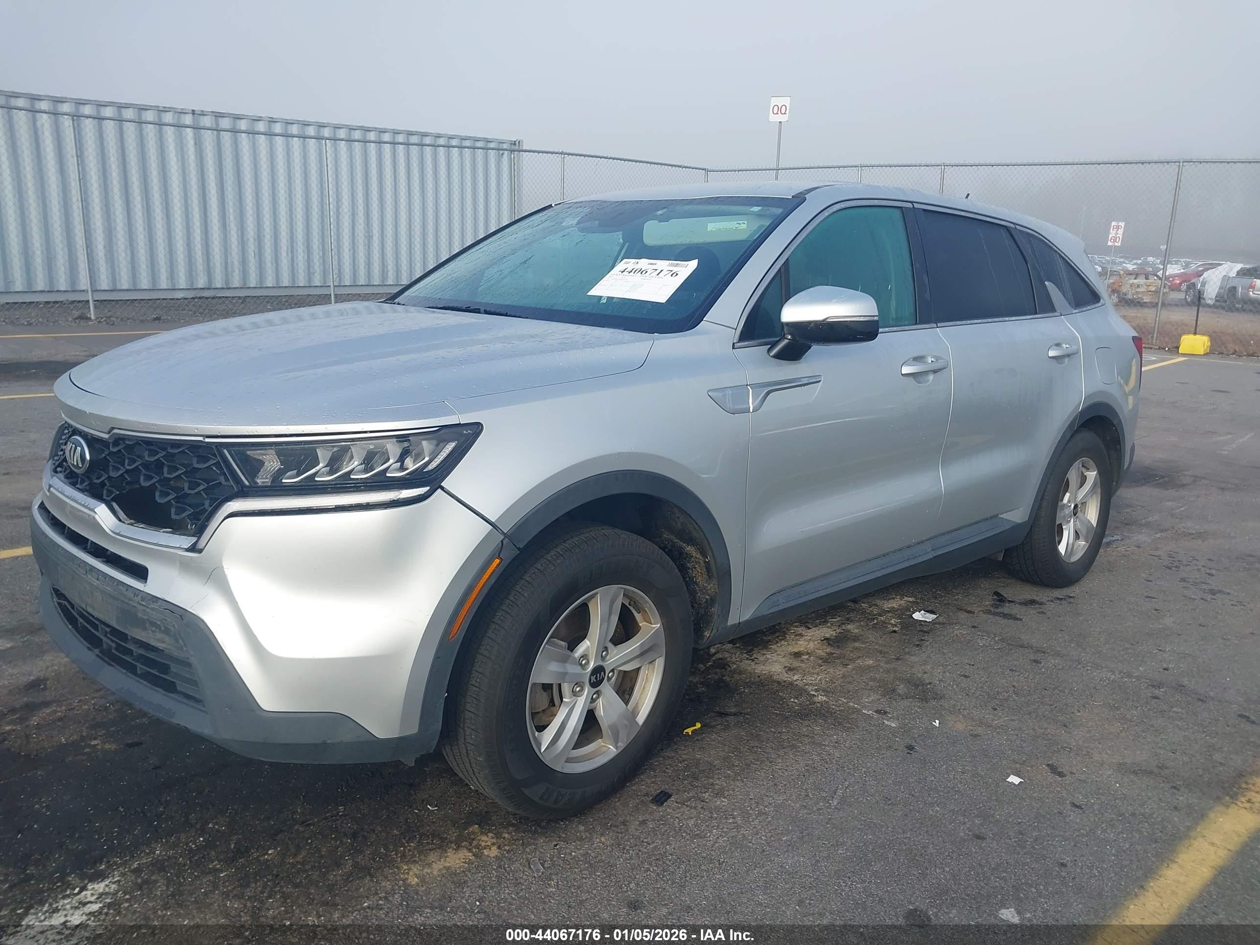 KIA SORENTO image 2