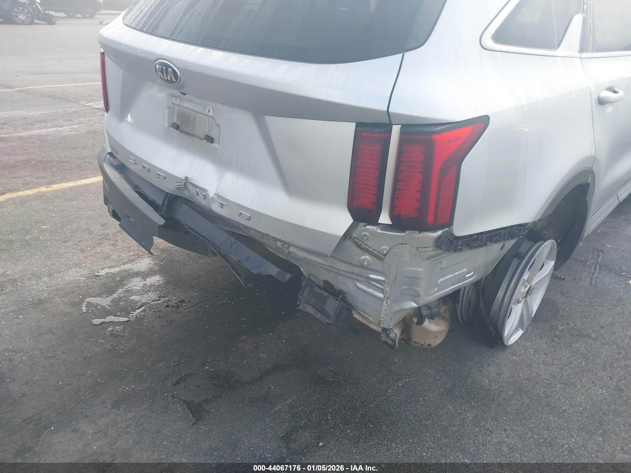 KIA SORENTO image 6