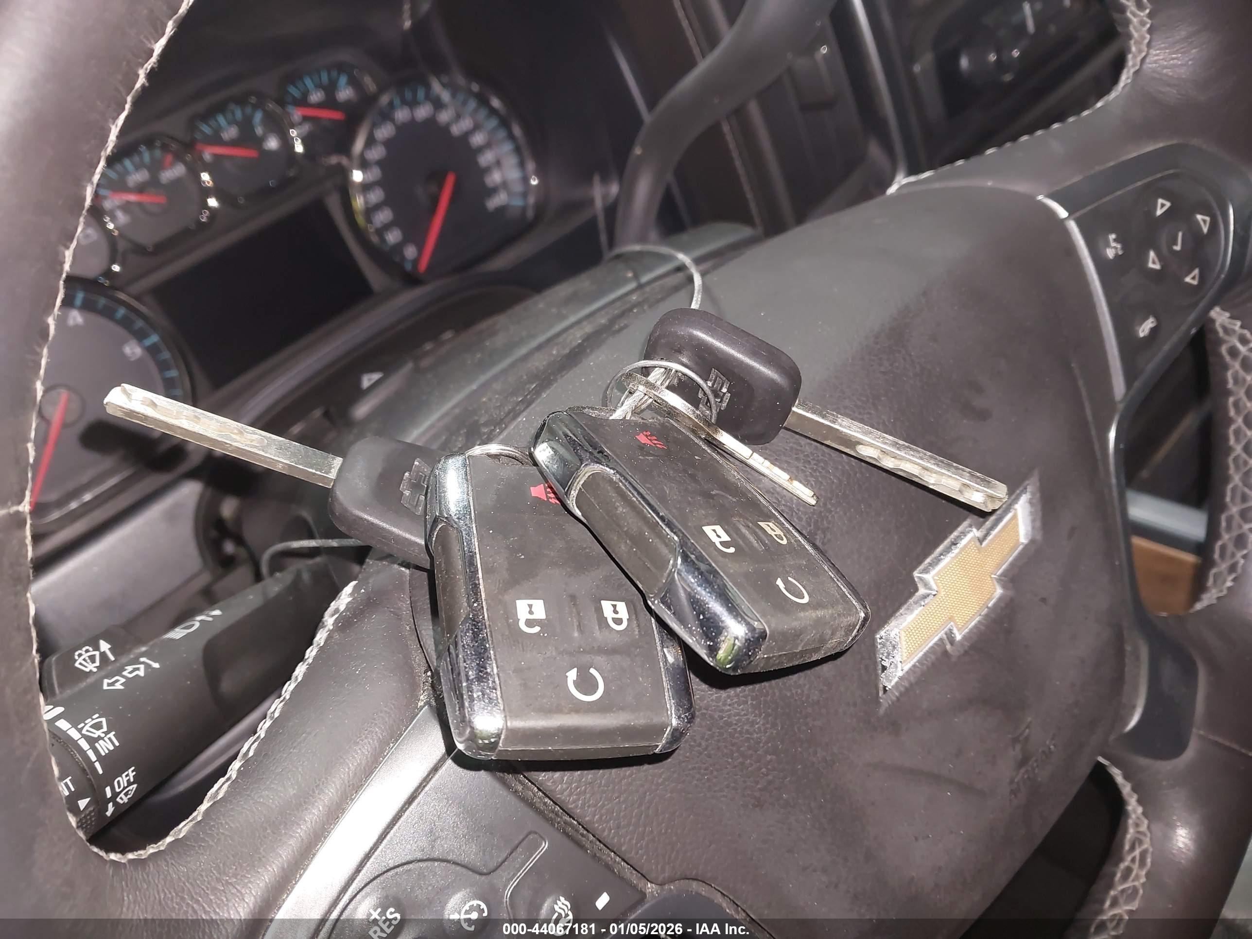 CHEVROLET SILVERADO image 11