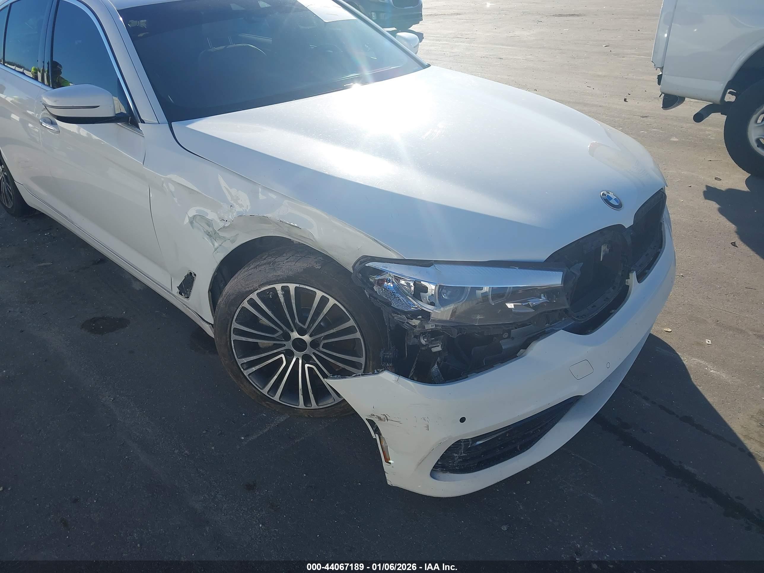BMW 530I image 6