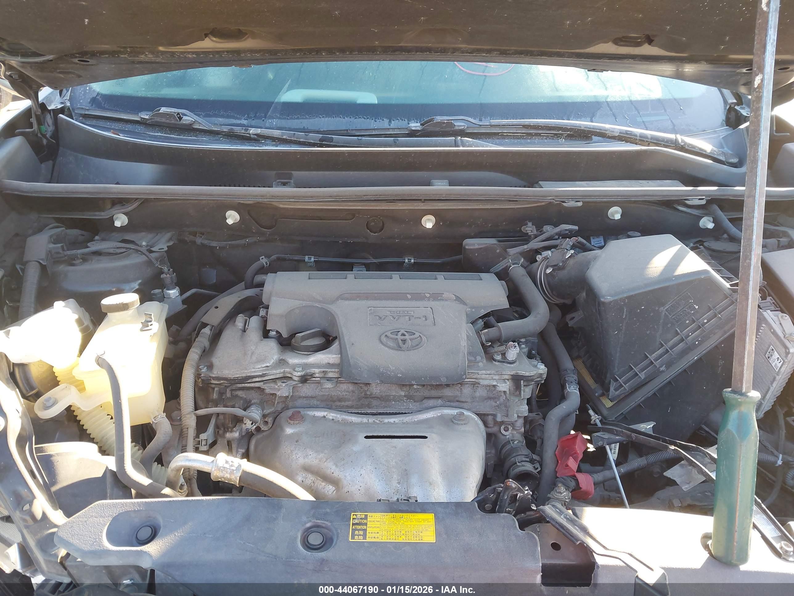 TOYOTA RAV4 image 10