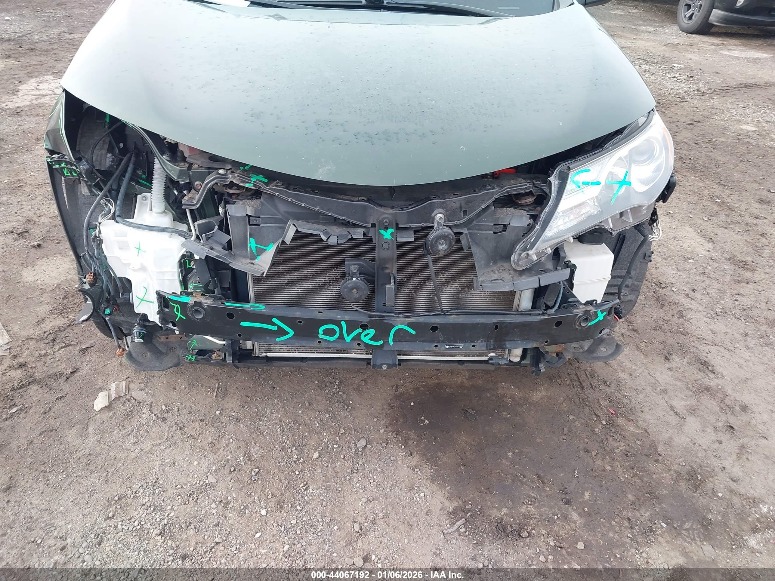 TOYOTA RAV4 image 6