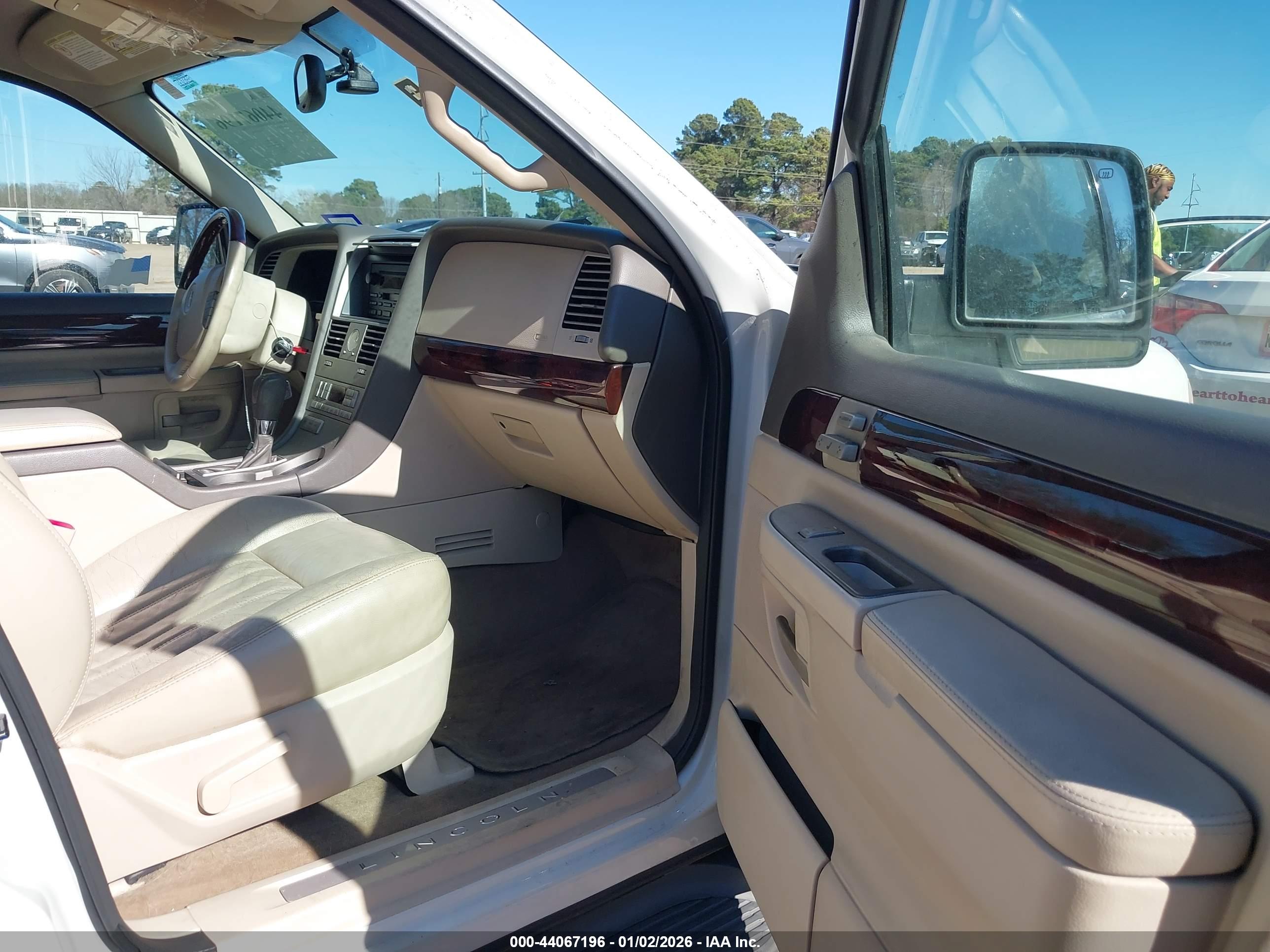 LINCOLN AVIATOR image 5