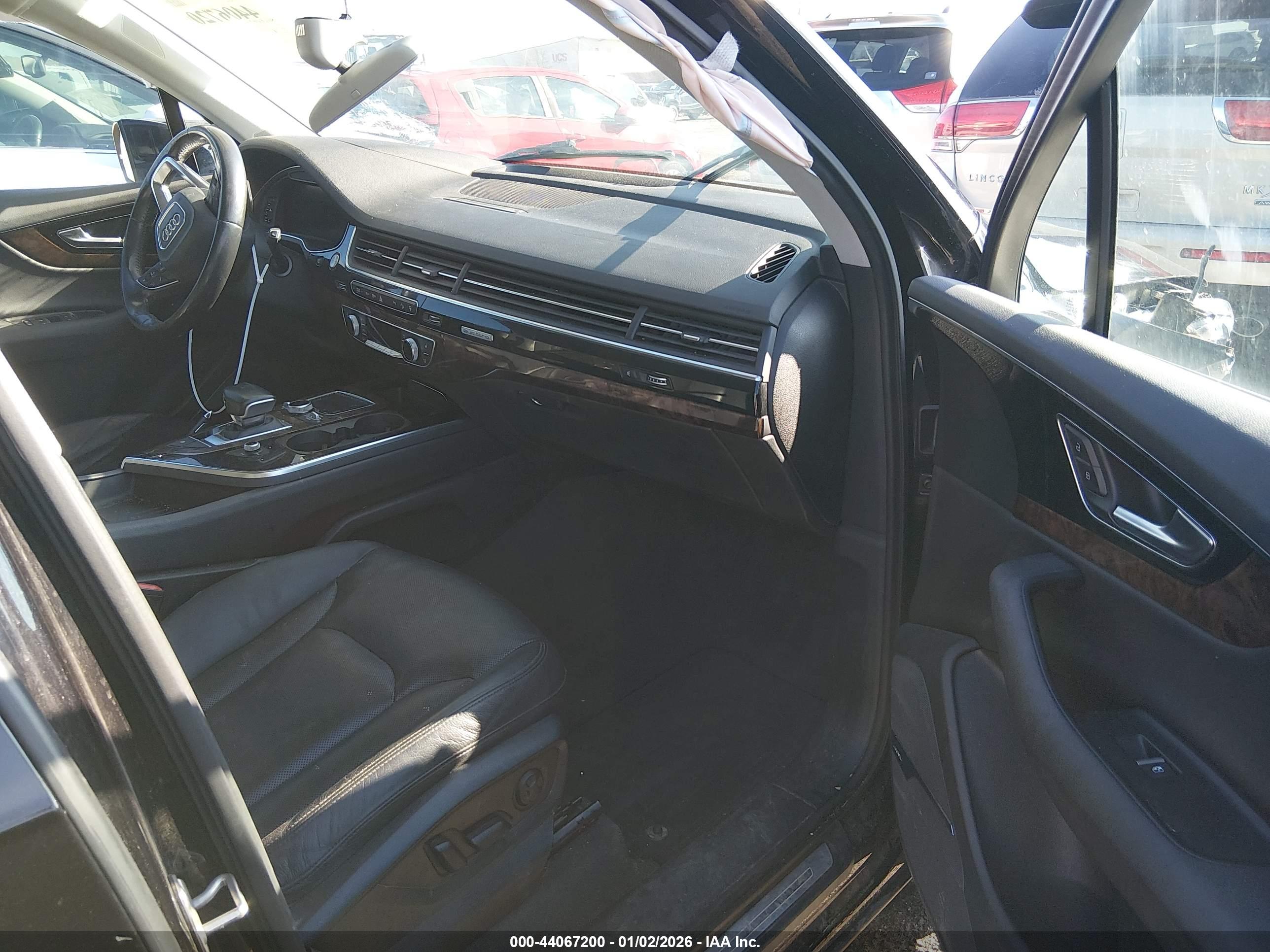 AUDI Q7 image 5