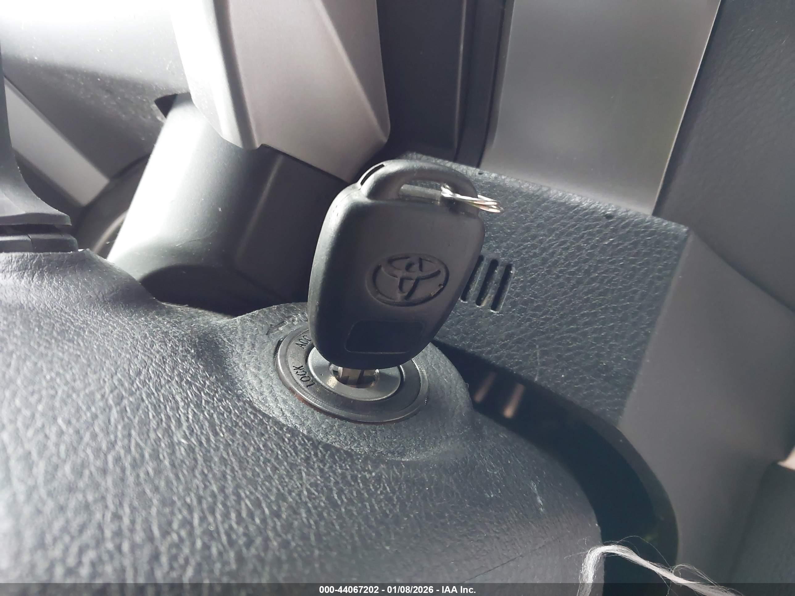 TOYOTA TACOMA image 11