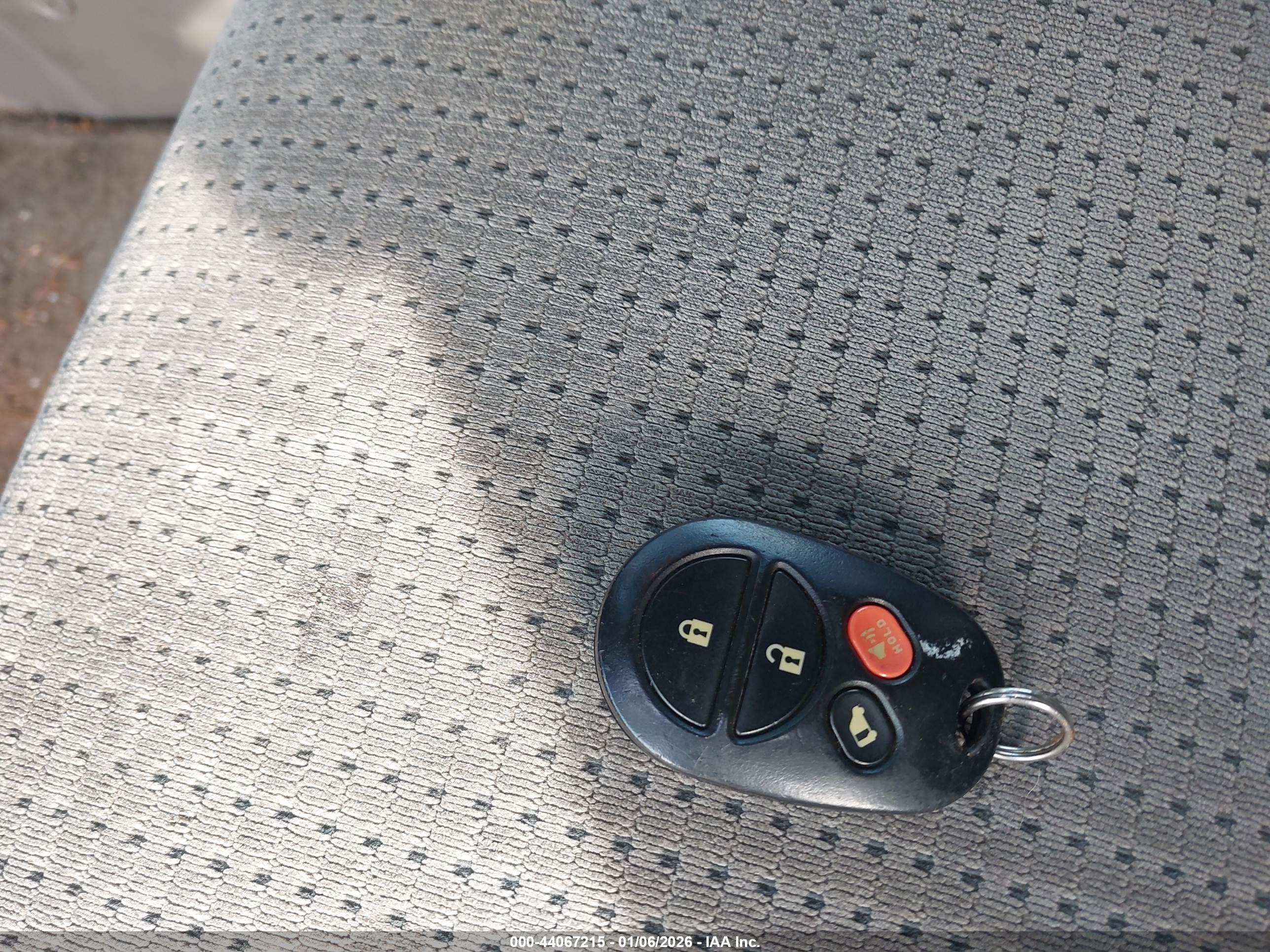 TOYOTA SIENNA image 11