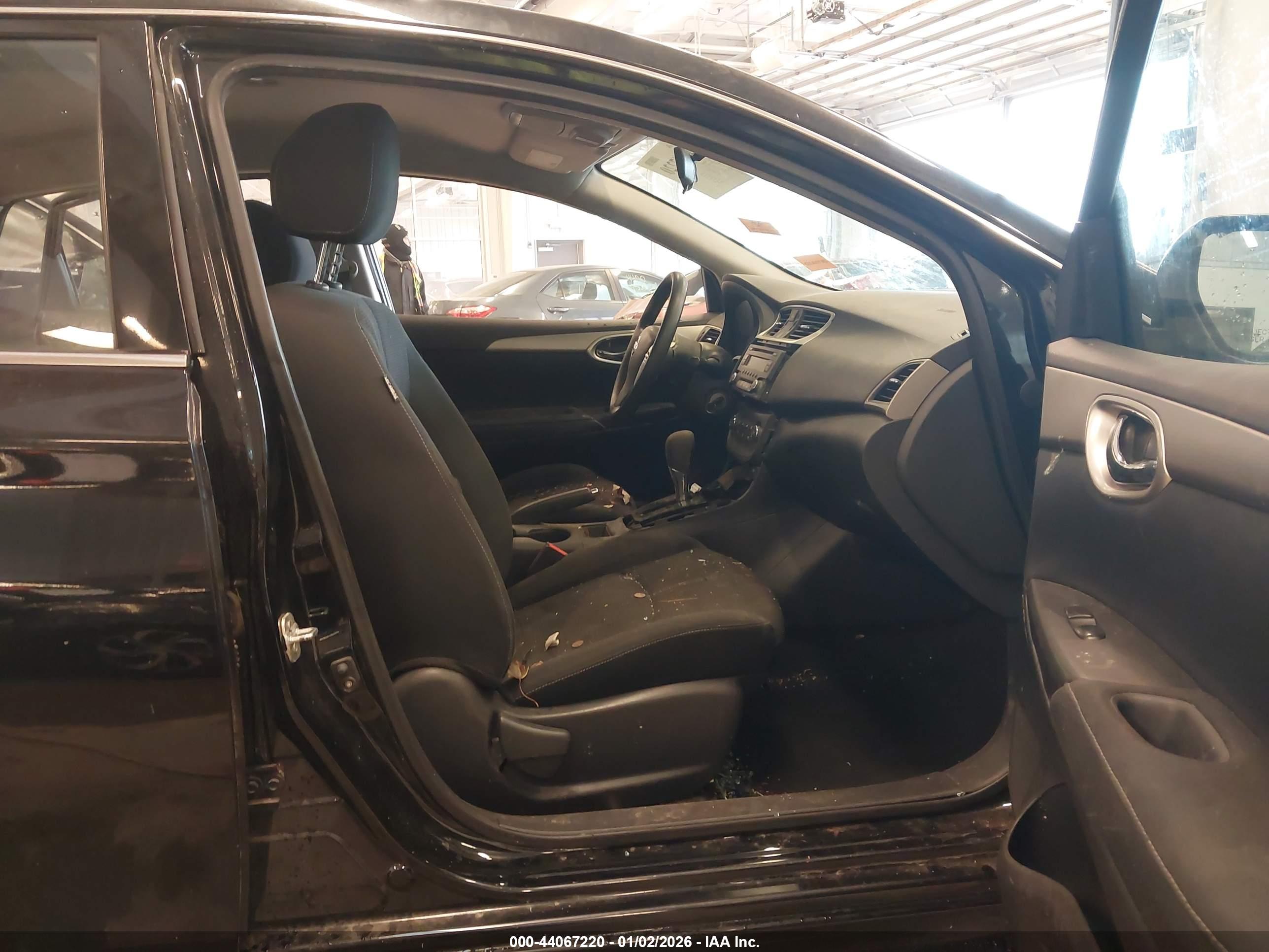 NISSAN SENTRA image 5