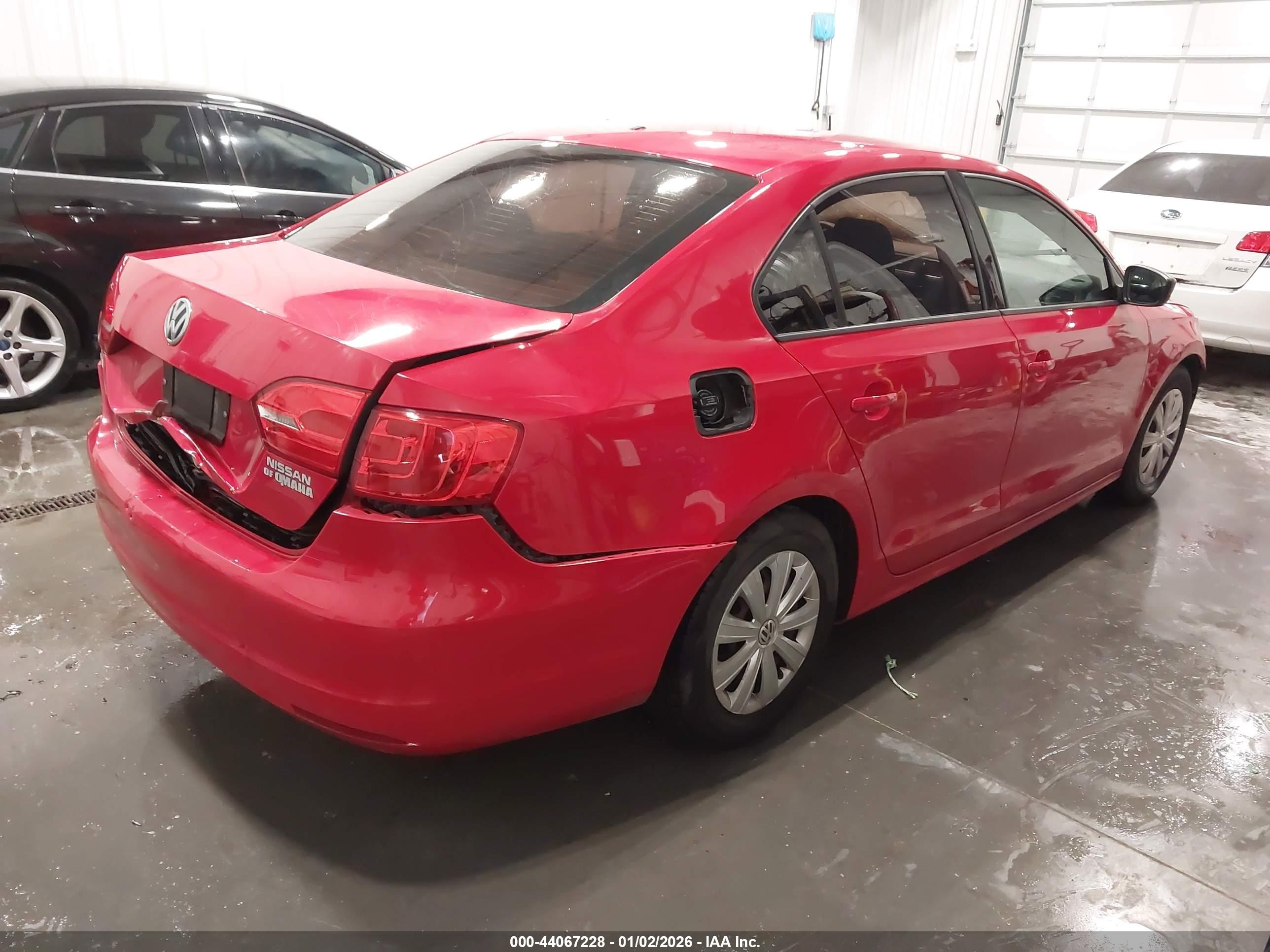 VOLKSWAGEN JETTA image 4