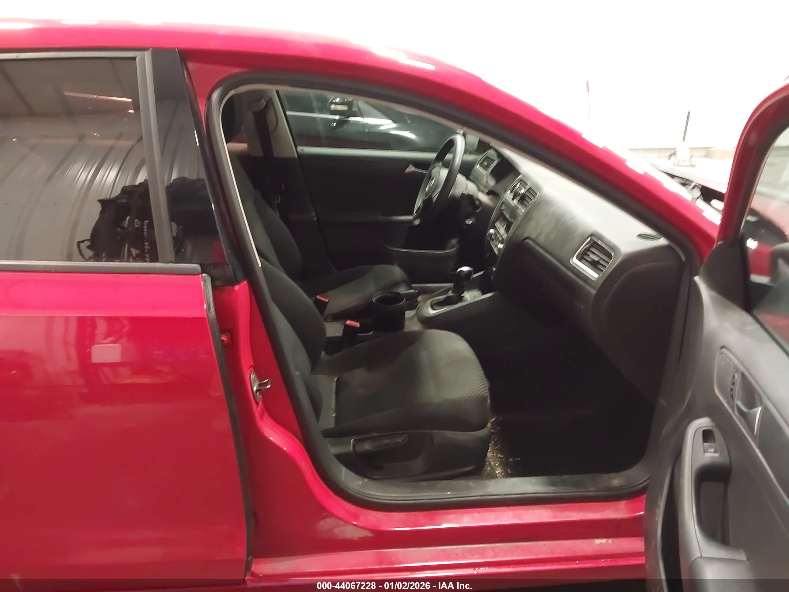 VOLKSWAGEN JETTA image 5