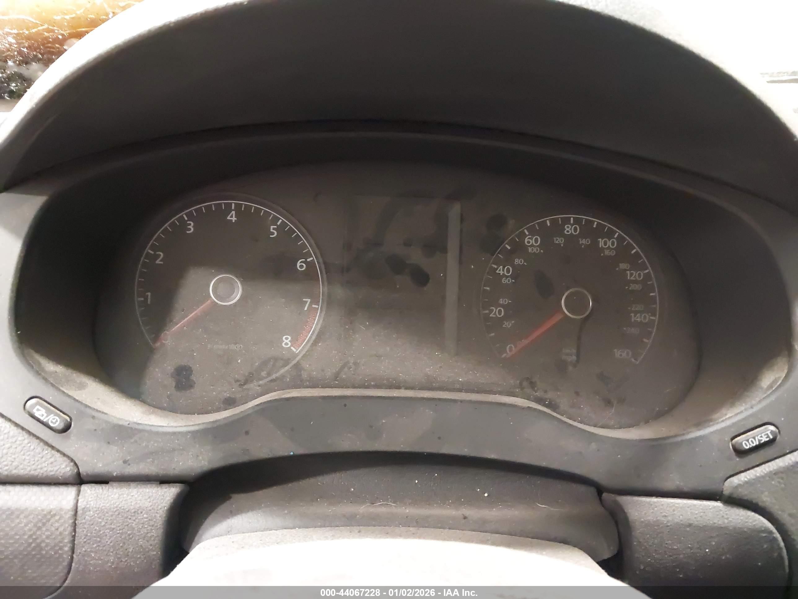 VOLKSWAGEN JETTA image 7