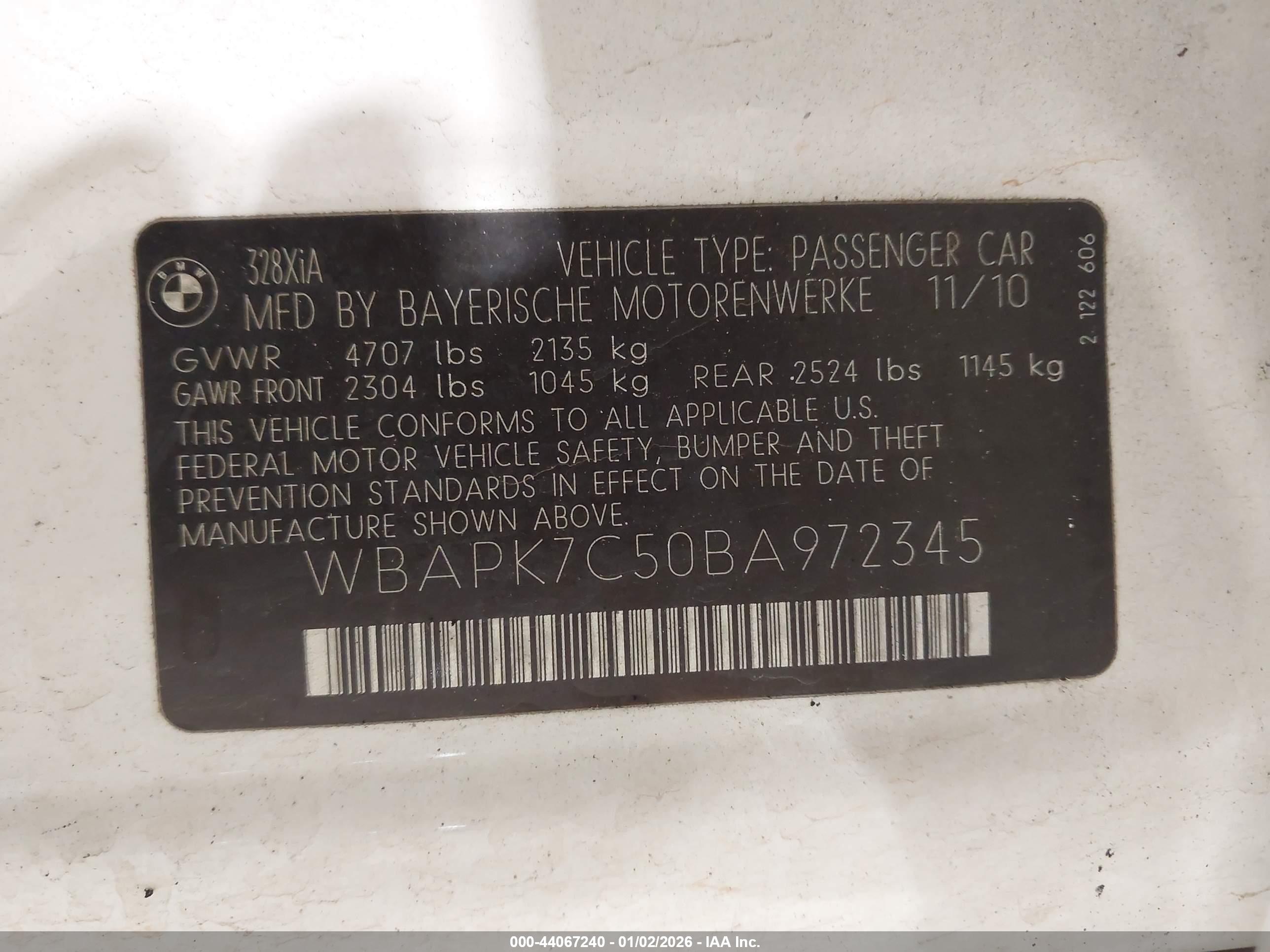 BMW 328I image 9