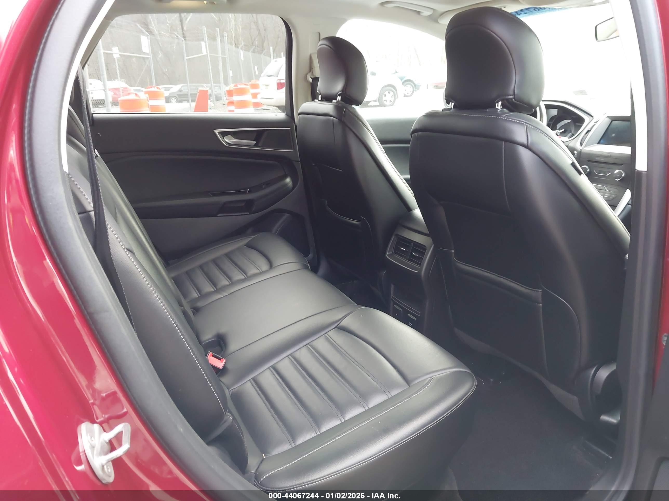 FORD EDGE image 8