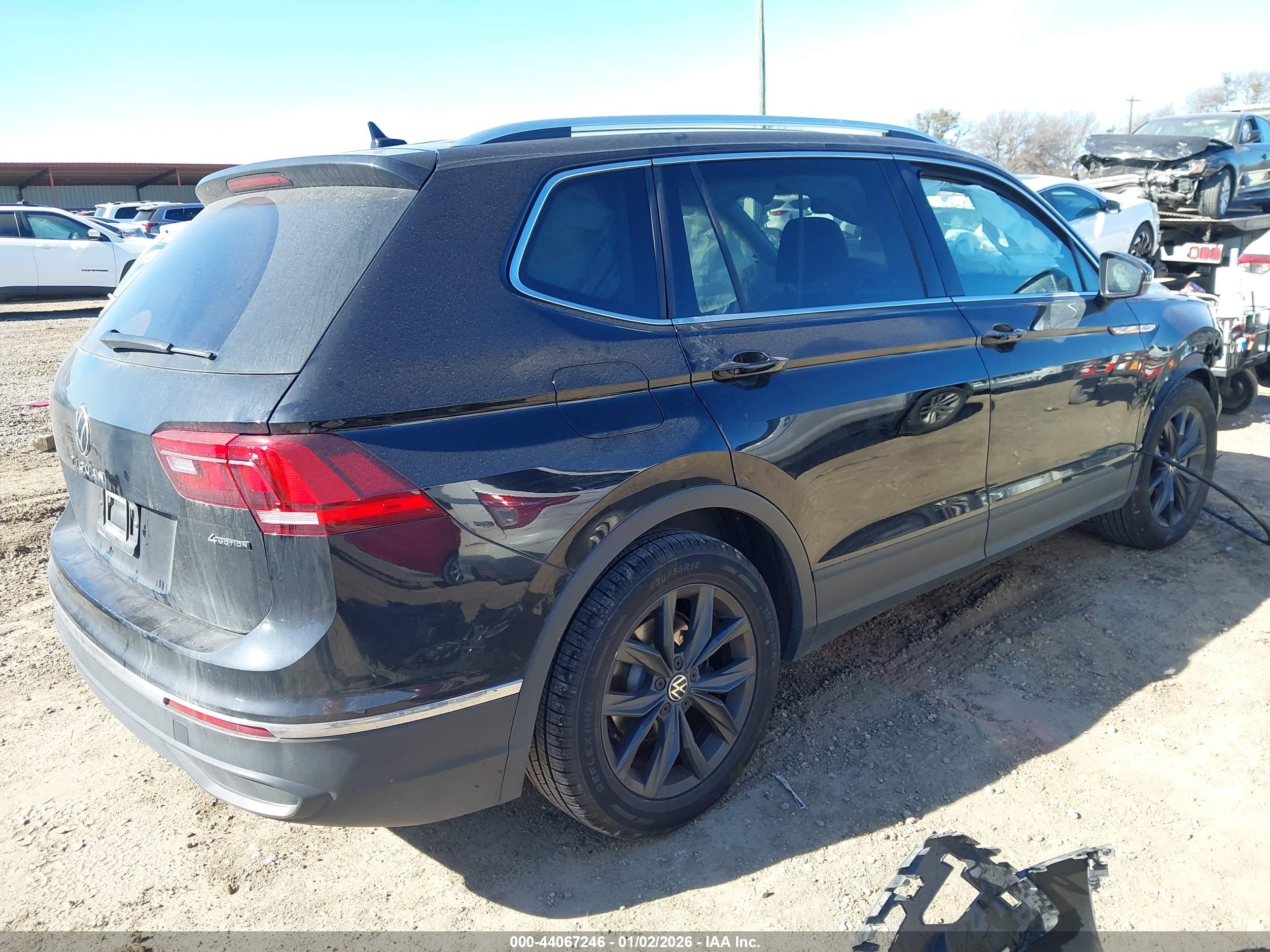 VOLKSWAGEN TIGUAN image 4