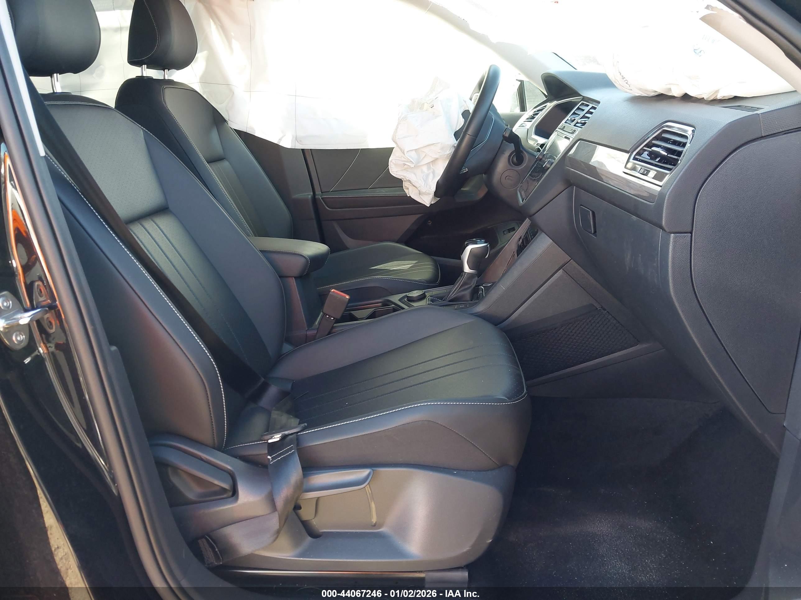 VOLKSWAGEN TIGUAN image 5
