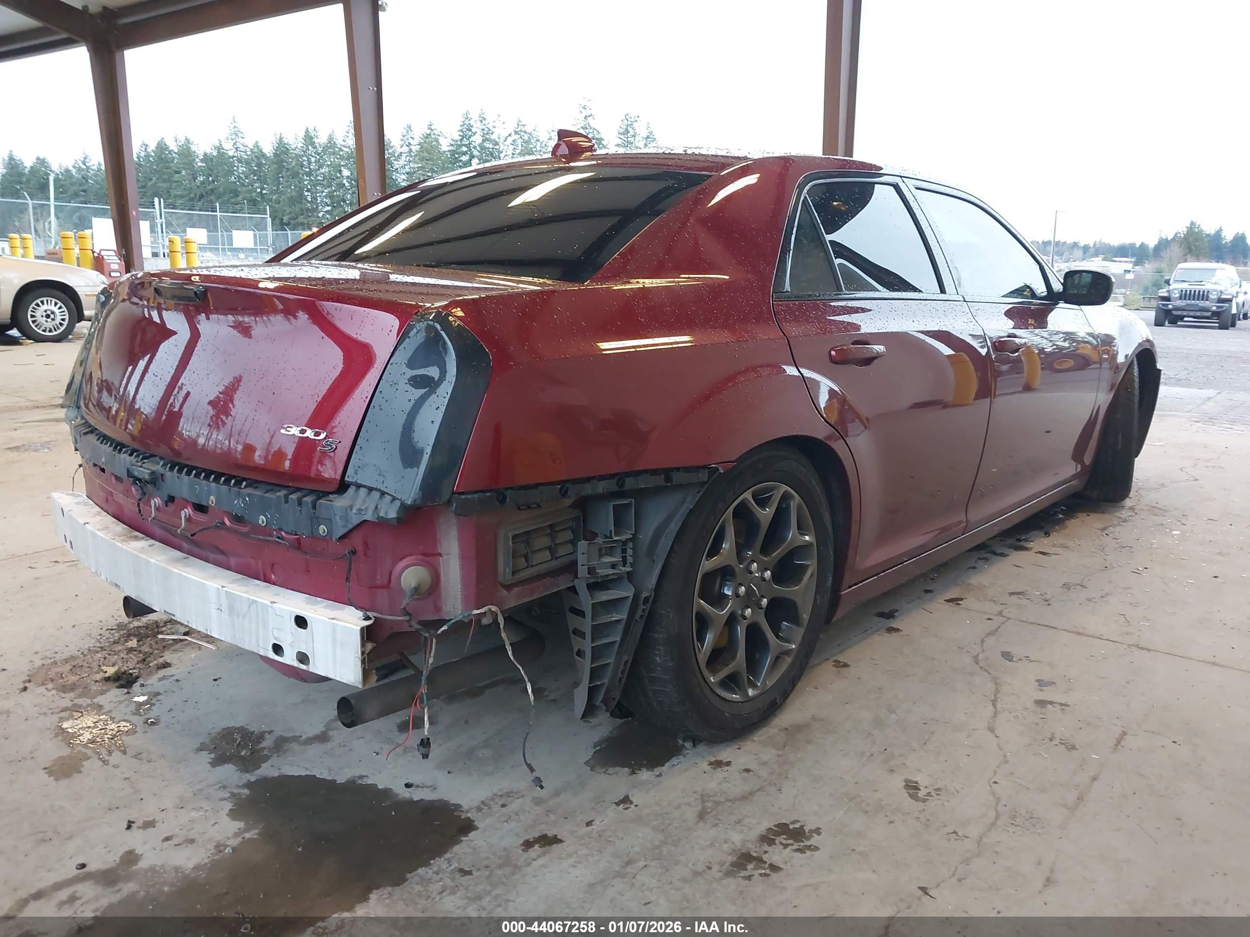 CHRYSLER 300 image 4