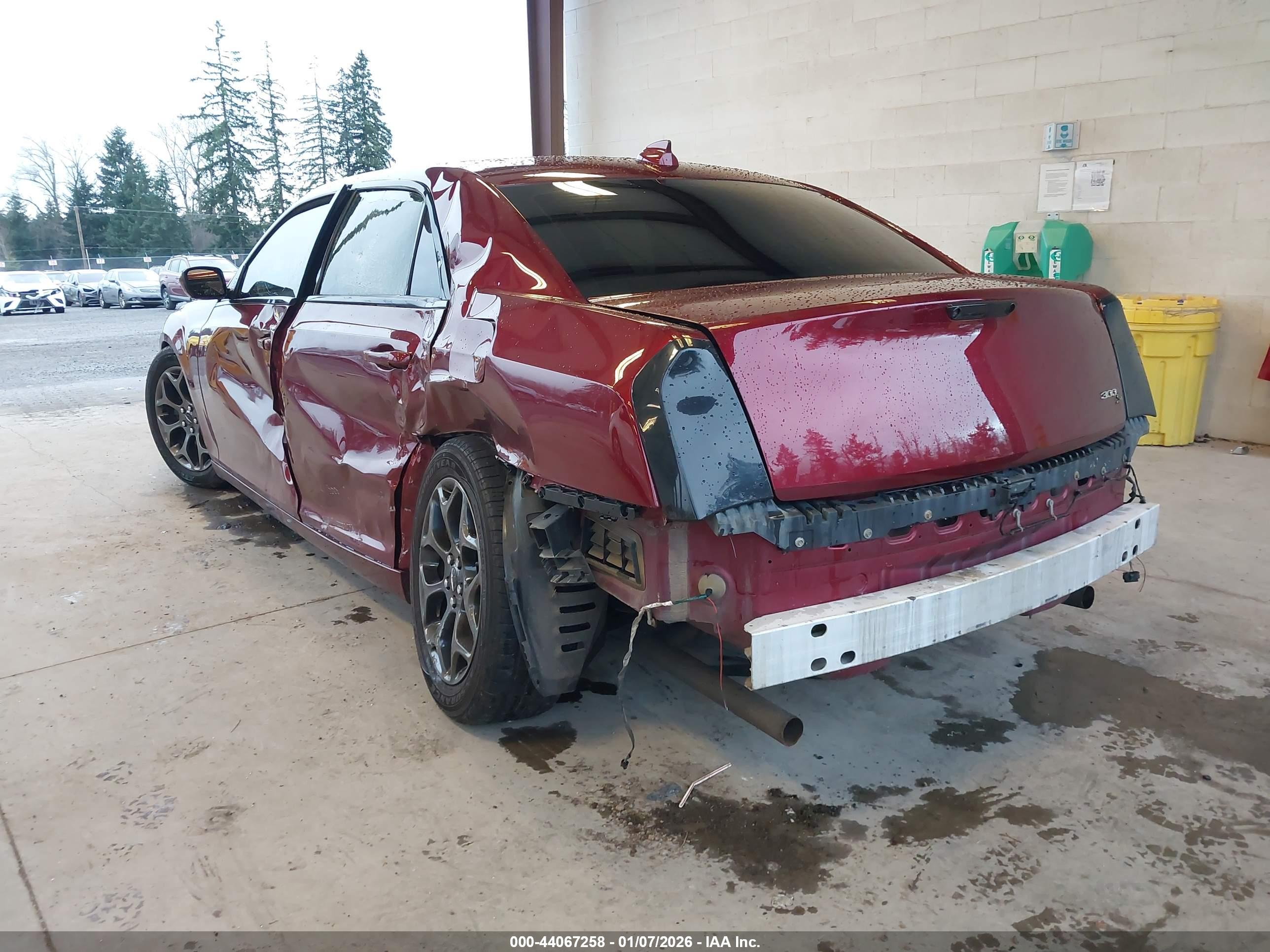 CHRYSLER 300 image 6