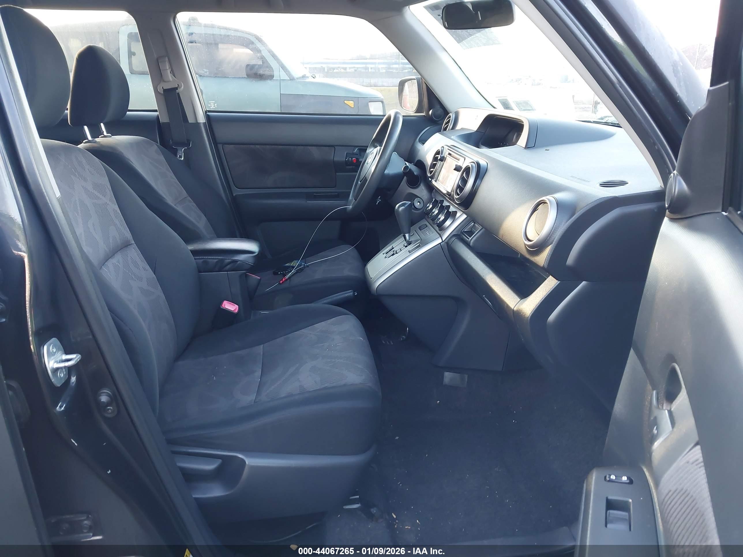 SCION XB image 5
