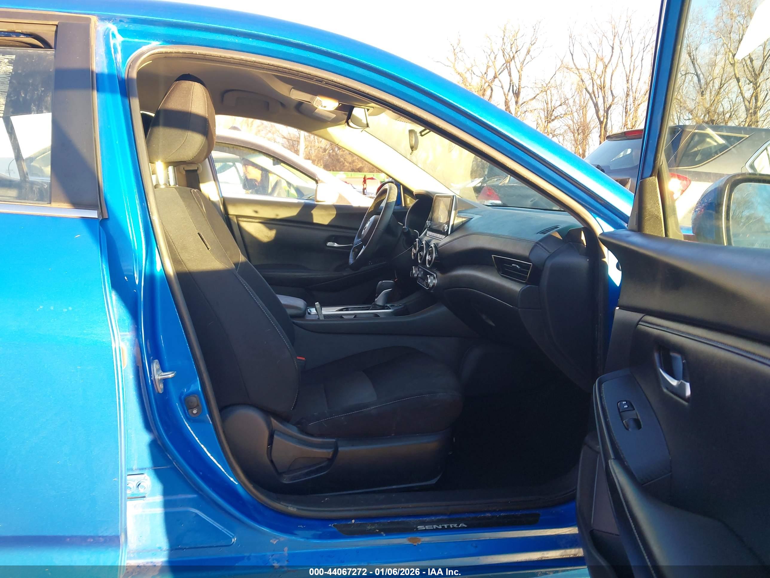 NISSAN SENTRA image 5