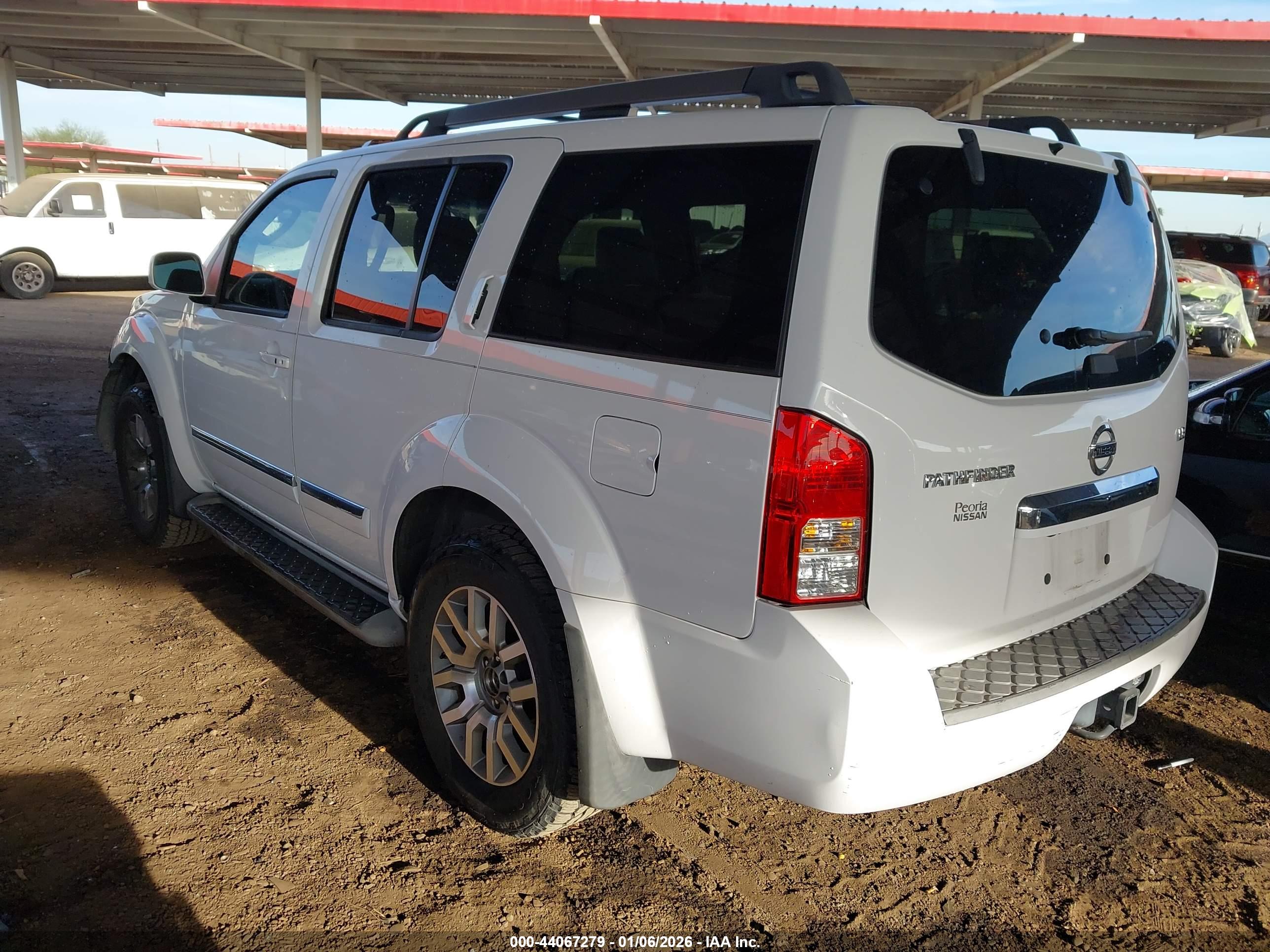NISSAN PATHFINDER image 3