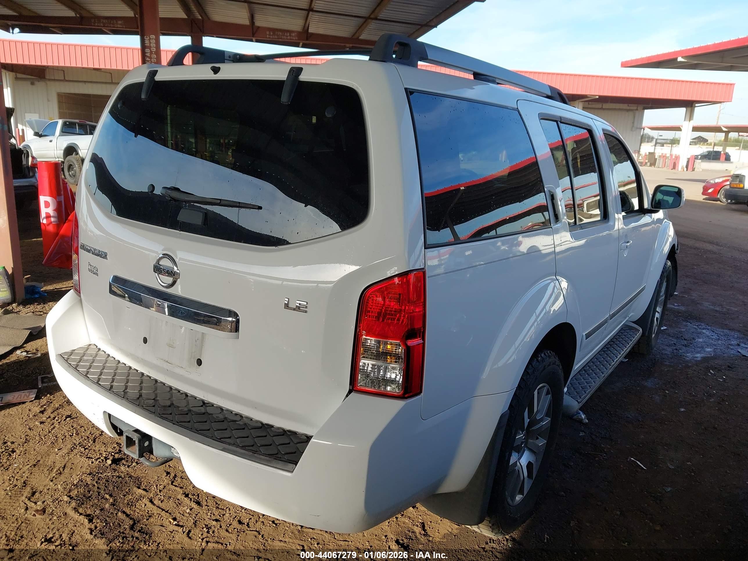 NISSAN PATHFINDER image 4