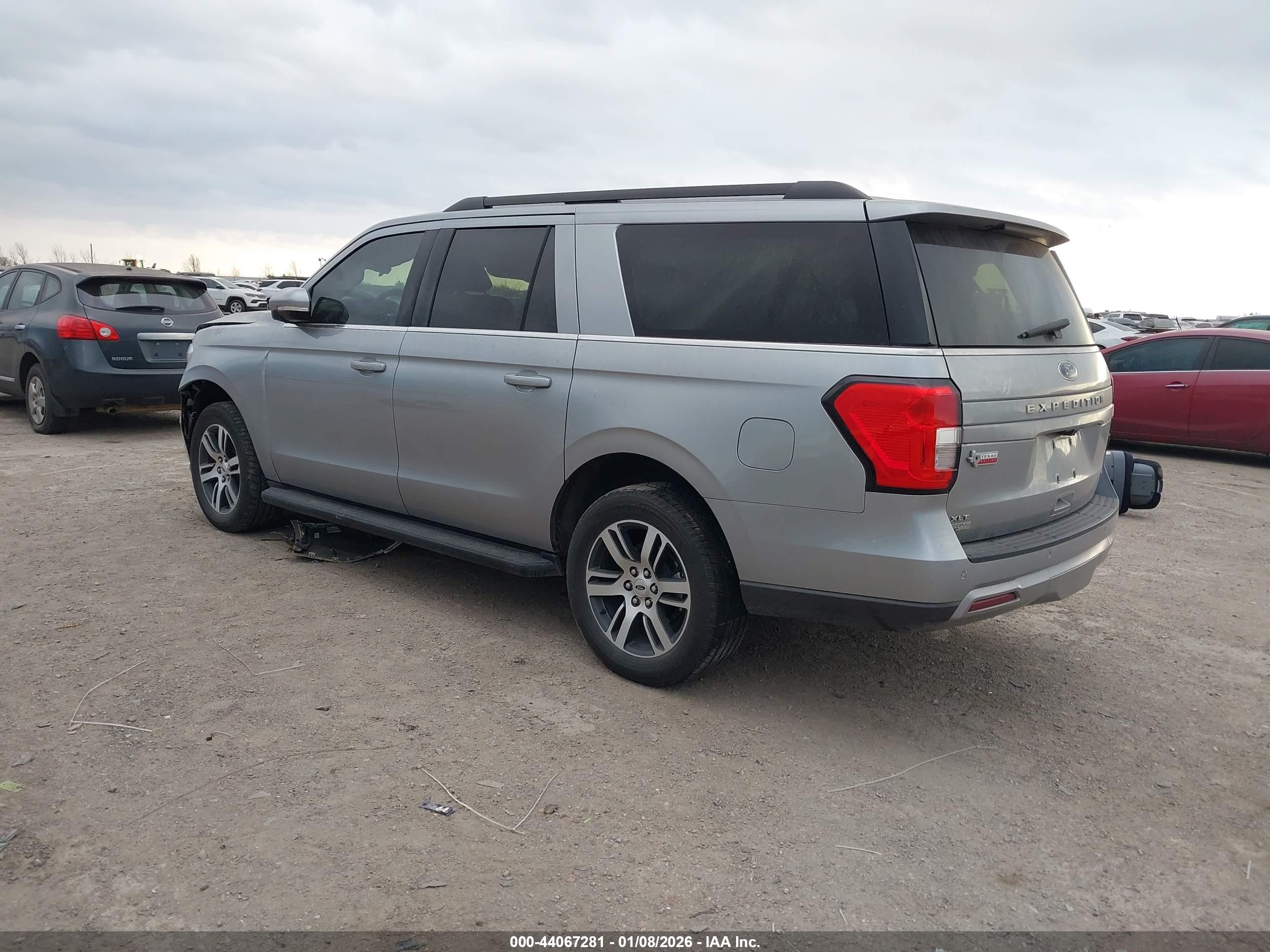 FORD EXPEDITION image 3