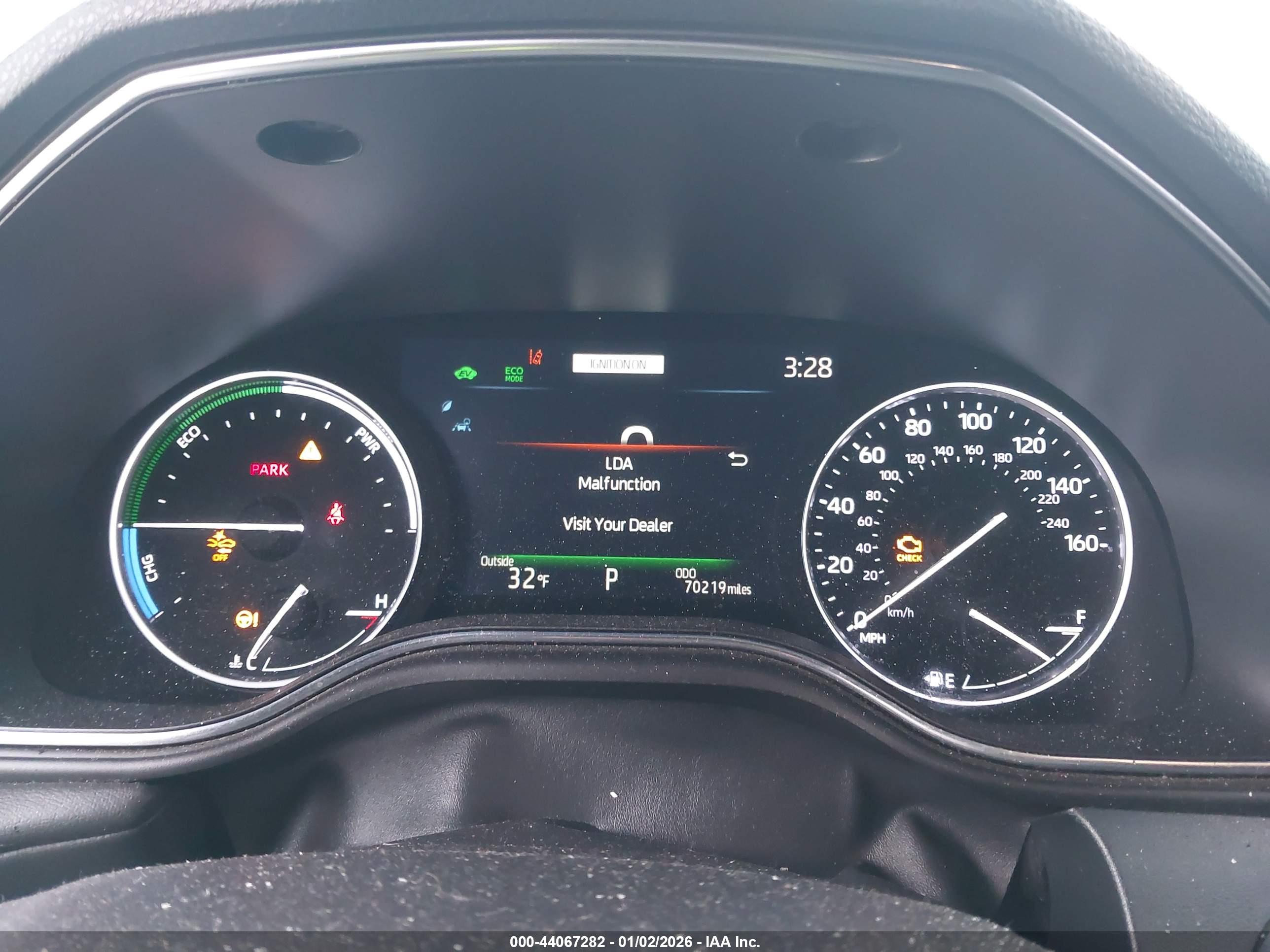 TOYOTA AVALON image 7