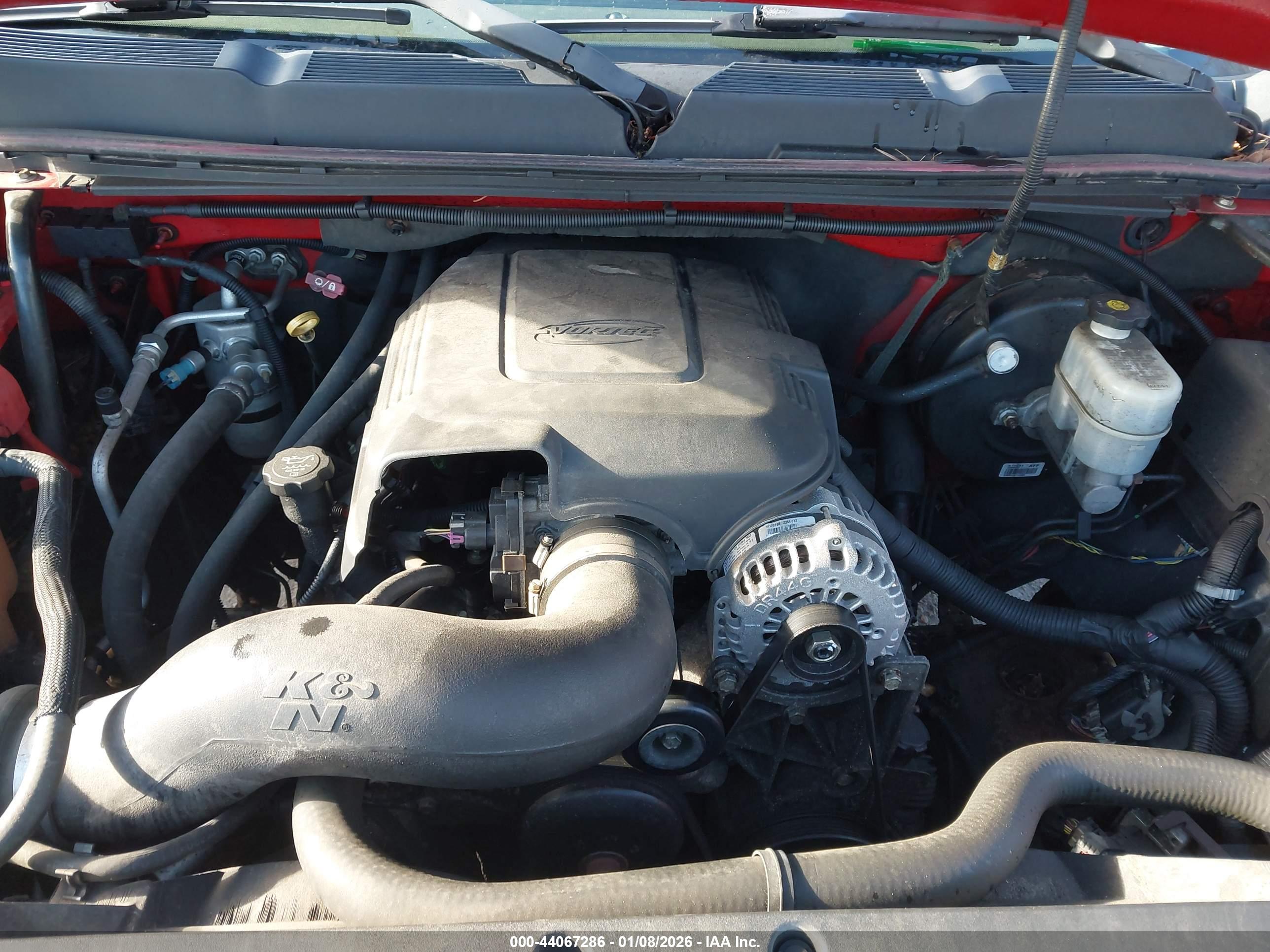 CHEVROLET SILVERADO image 10