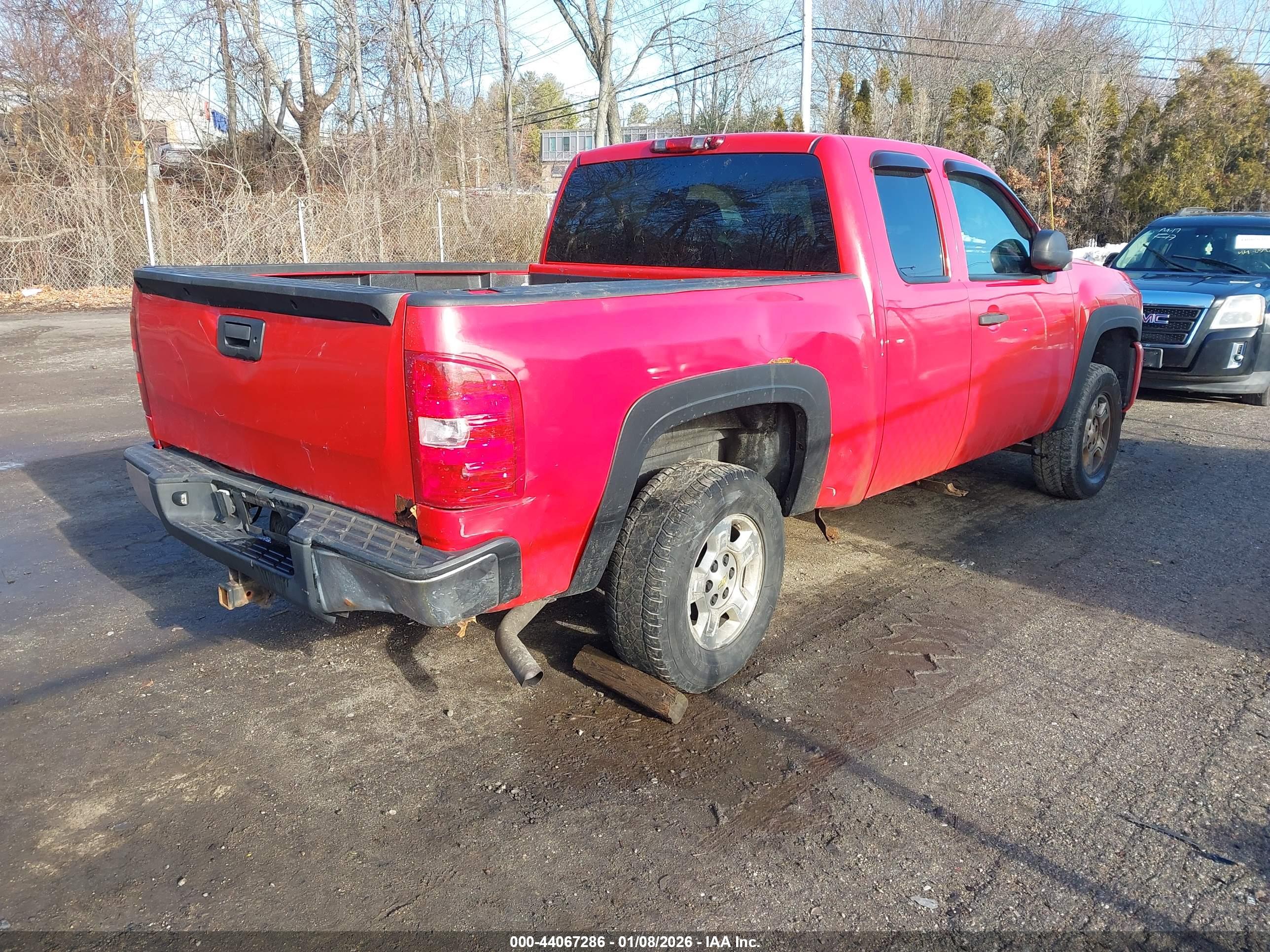 CHEVROLET SILVERADO image 4