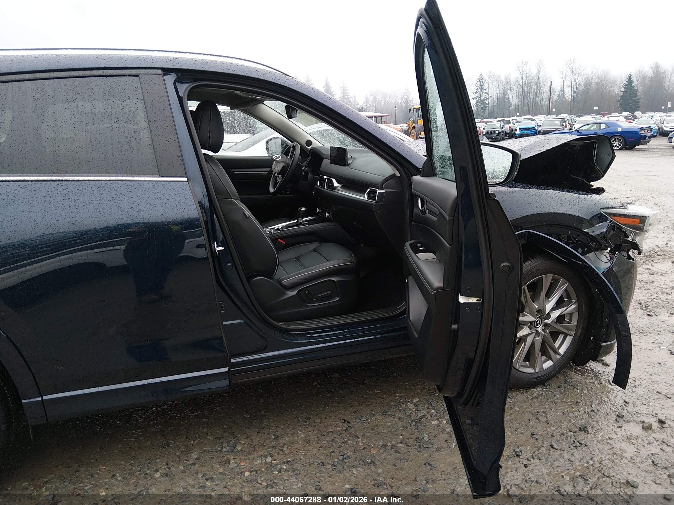 MAZDA CX-5 image 5