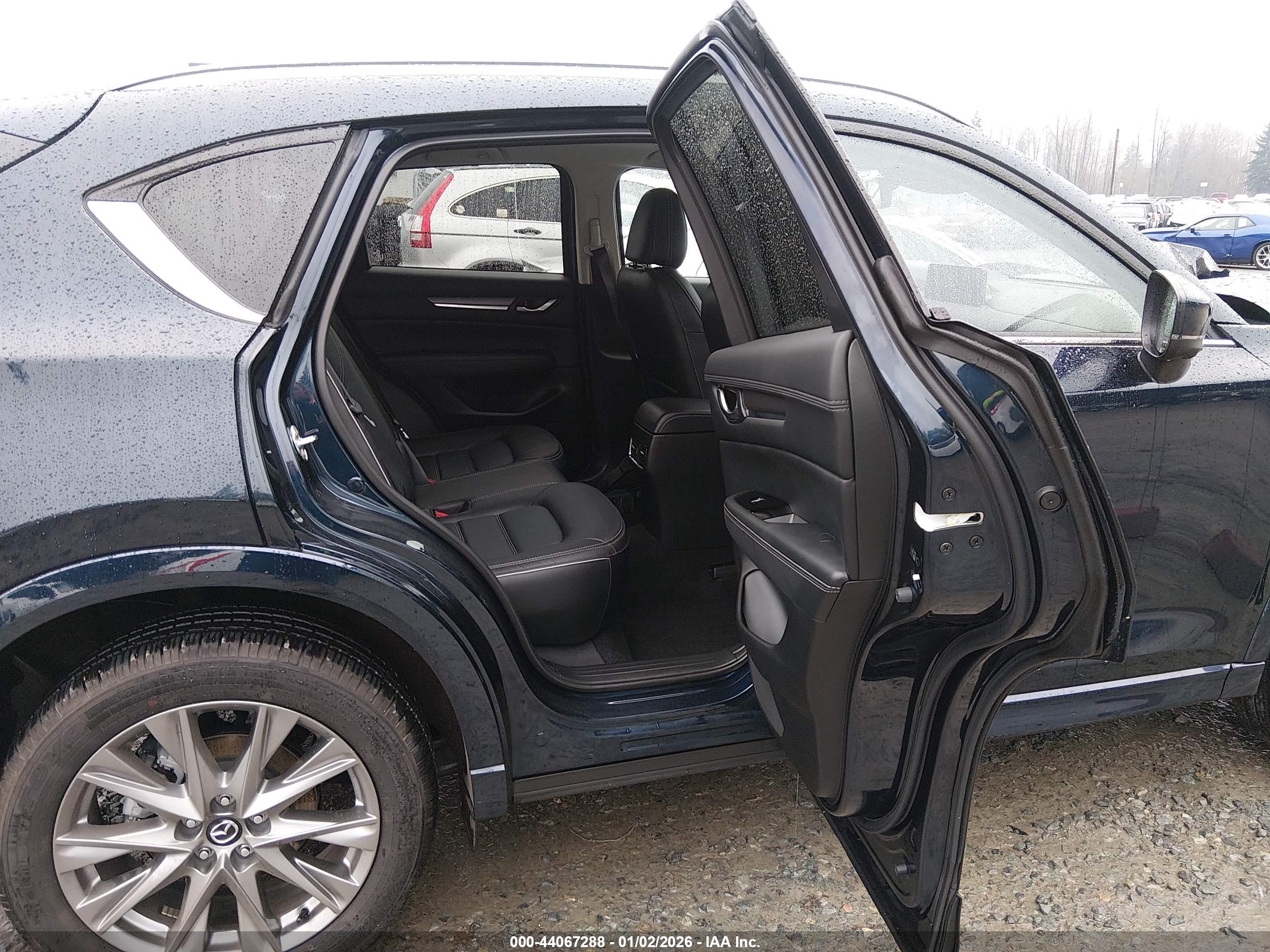 MAZDA CX-5 image 8