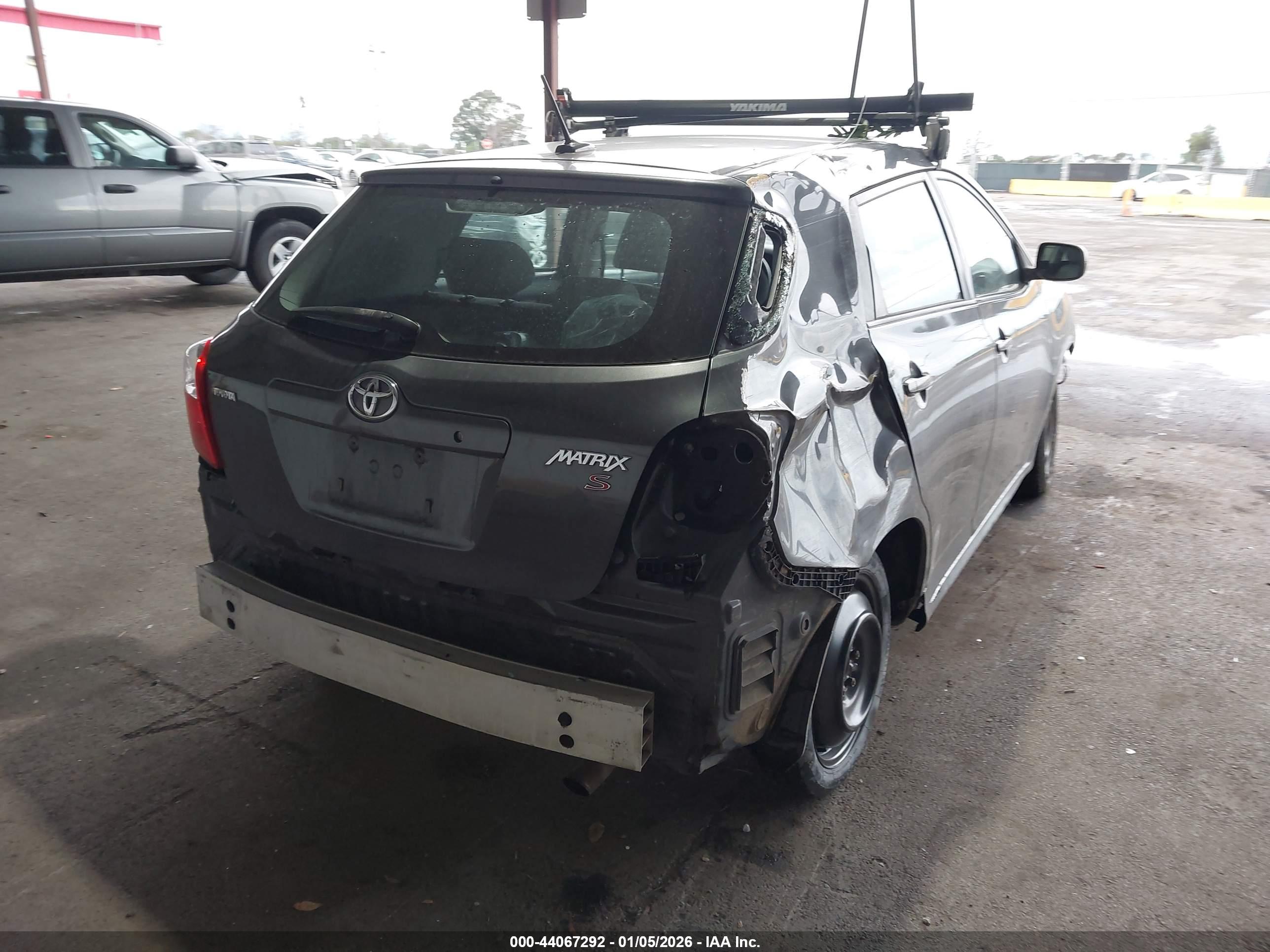 TOYOTA MATRIX image 4