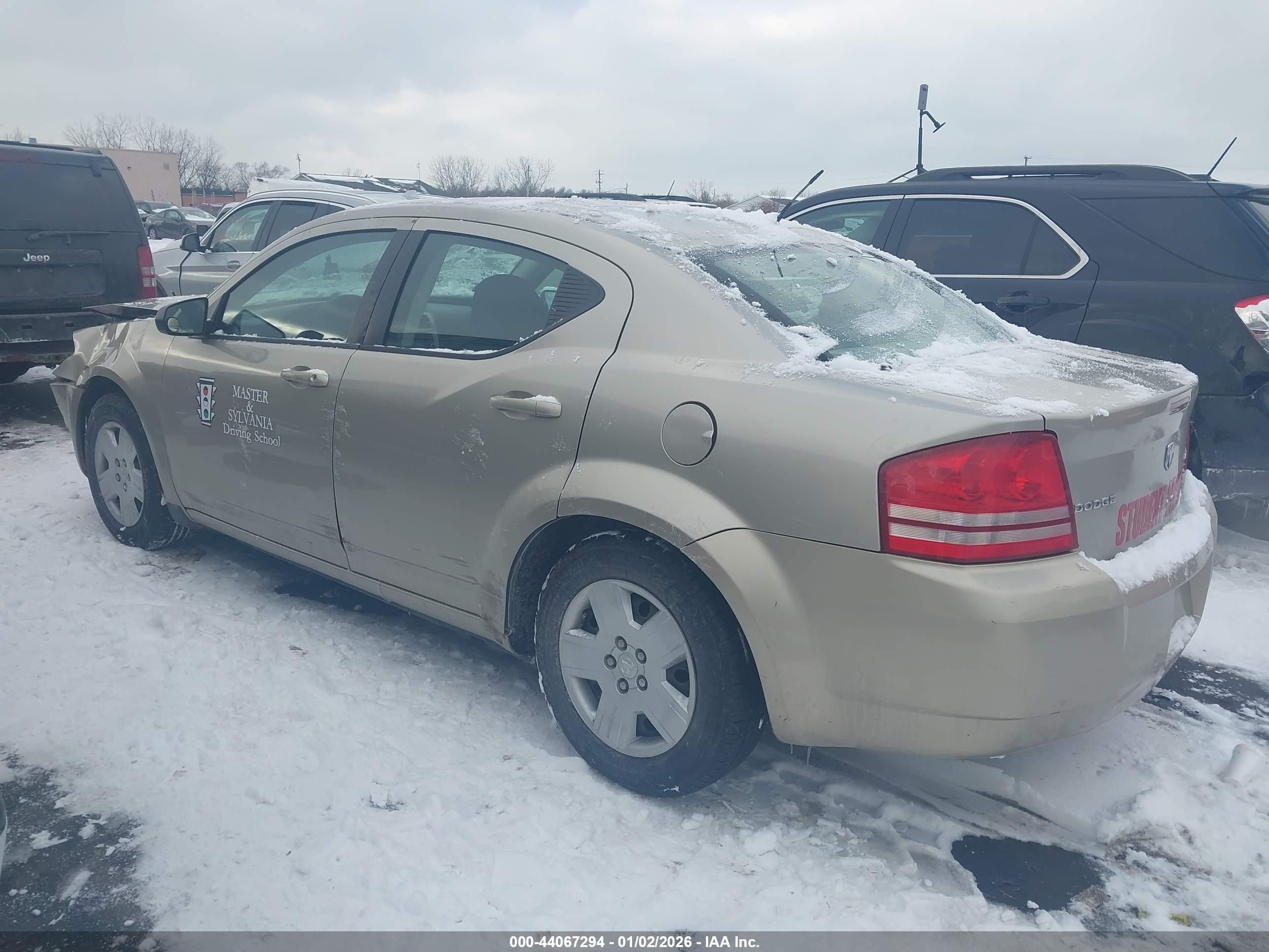 DODGE AVENGER image 3