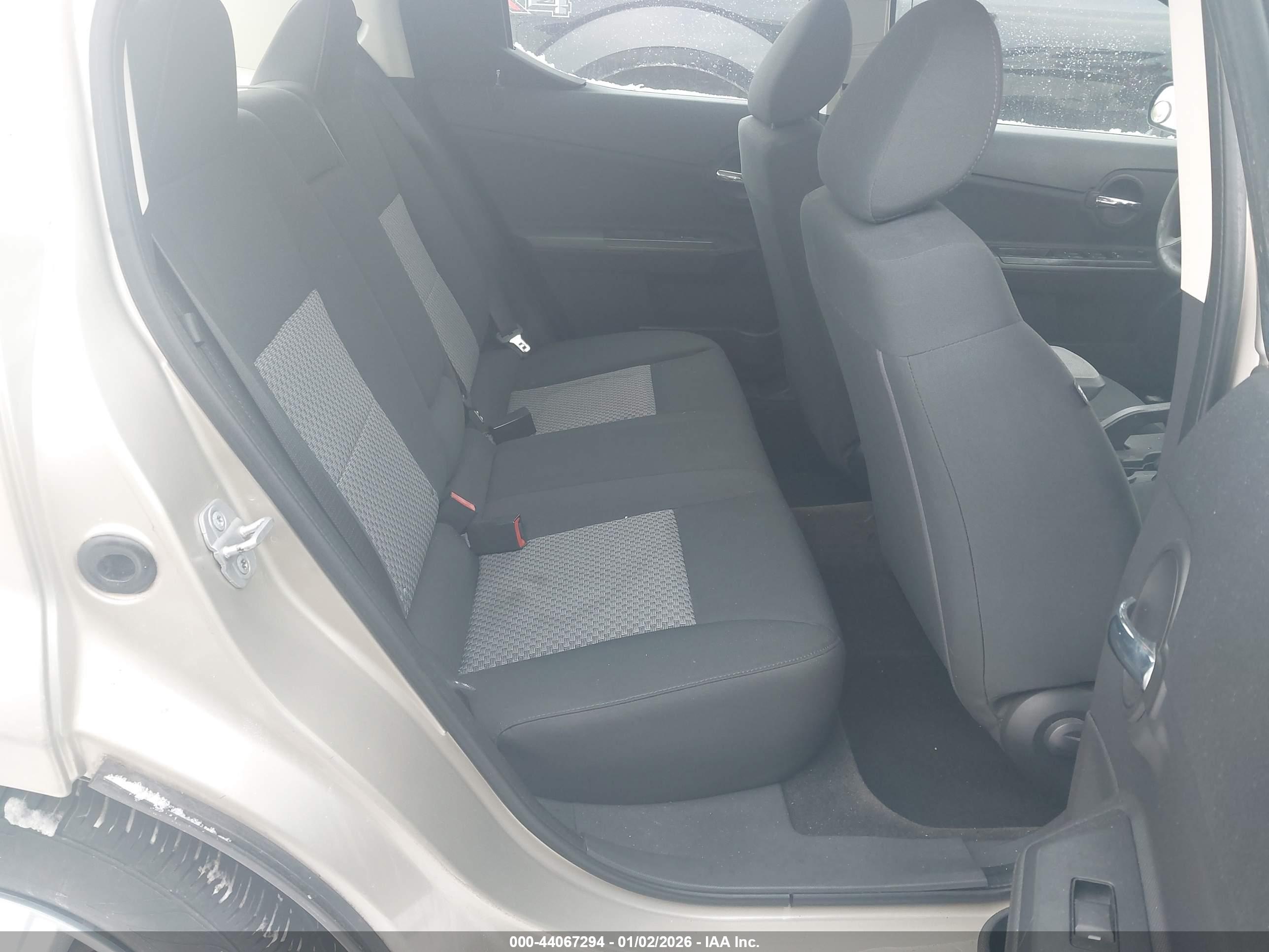 DODGE AVENGER image 8