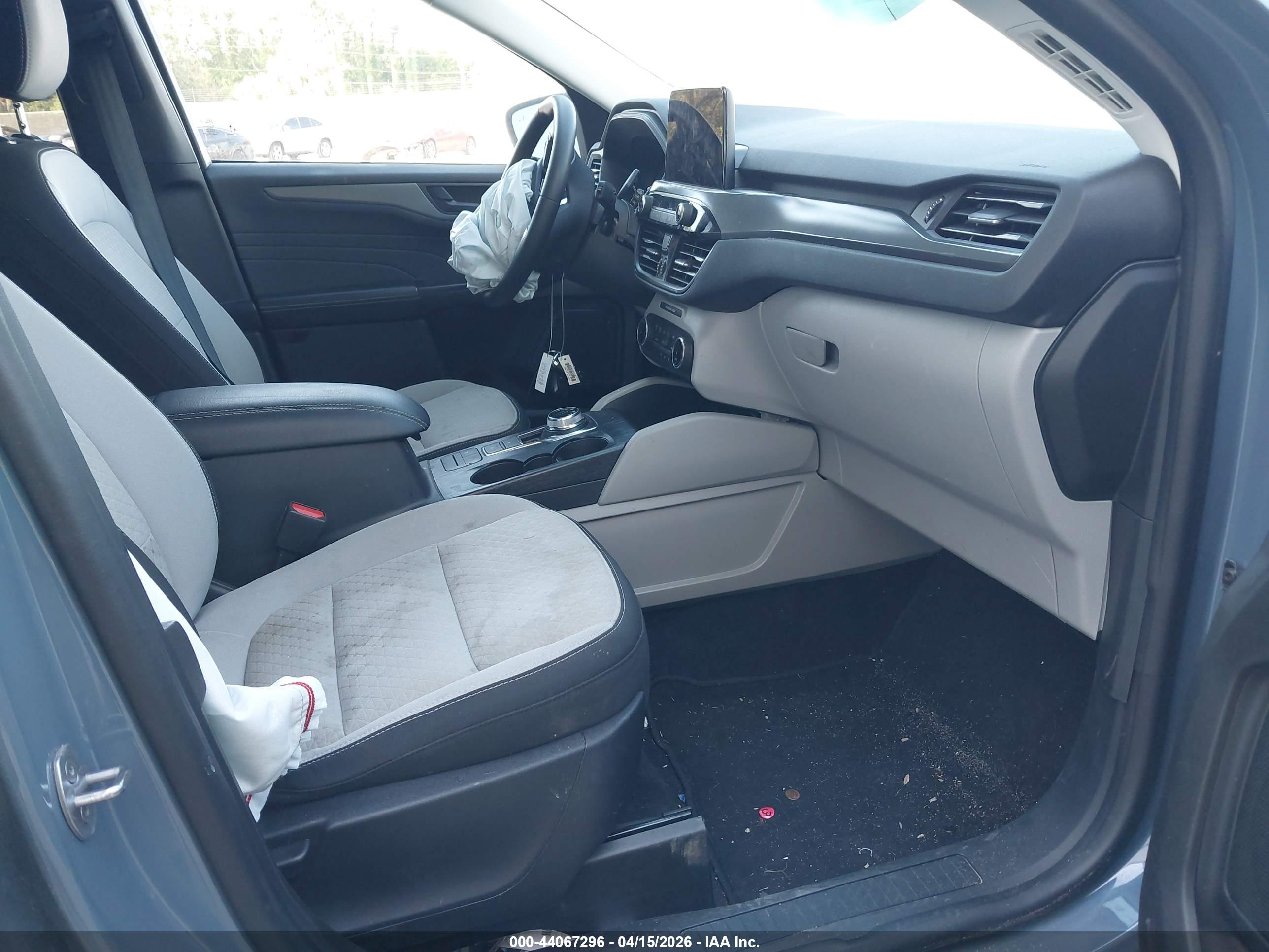 FORD ESCAPE image 5