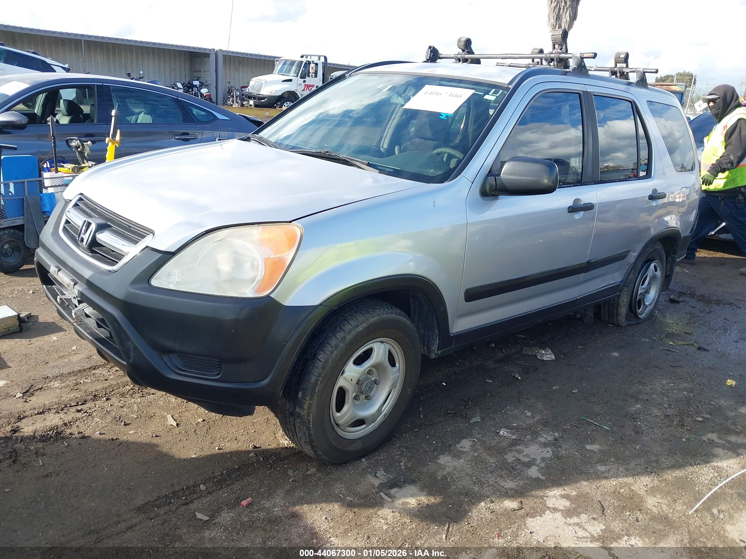 HONDA CR-V image 2