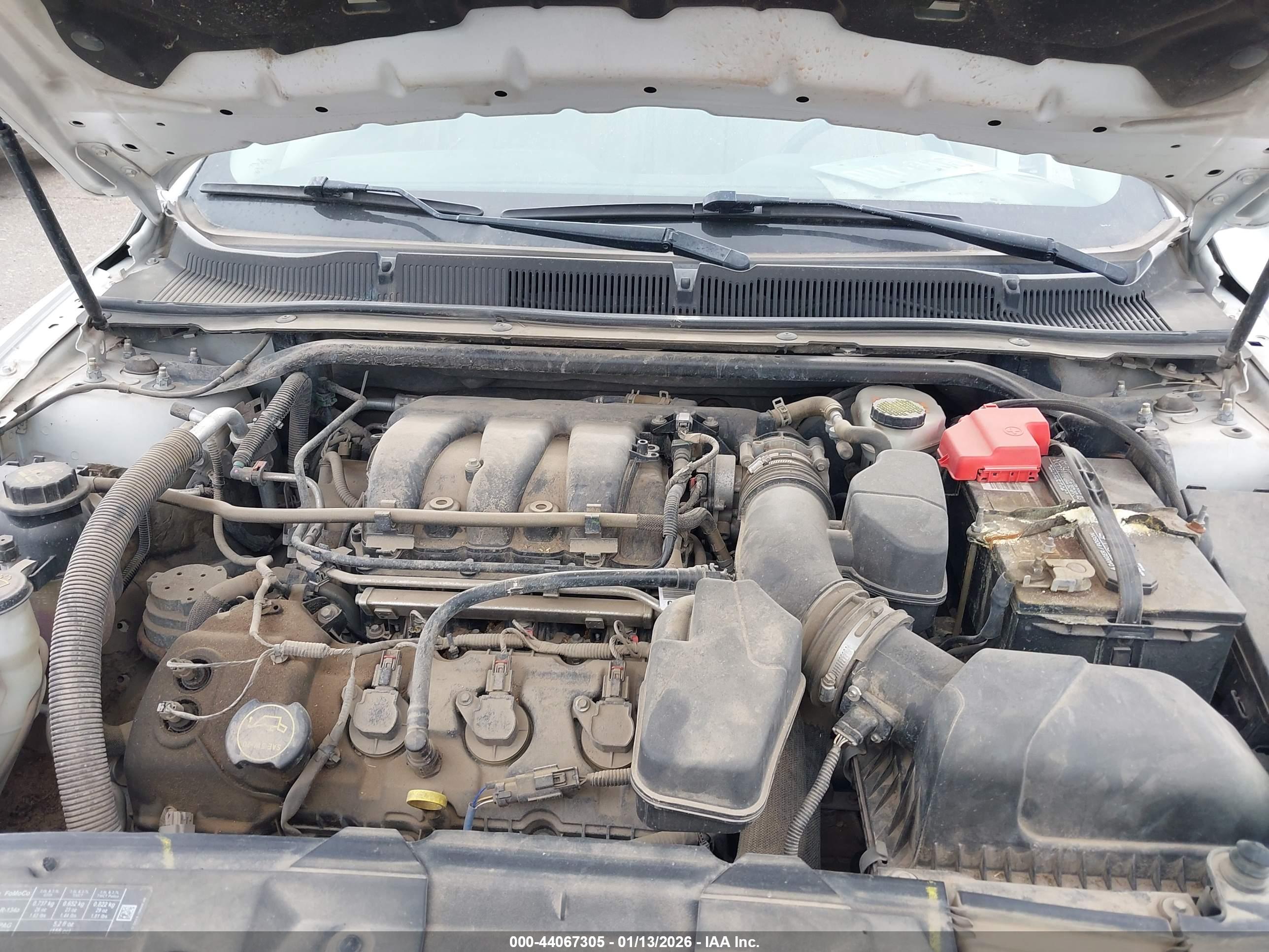 FORD TAURUS image 10