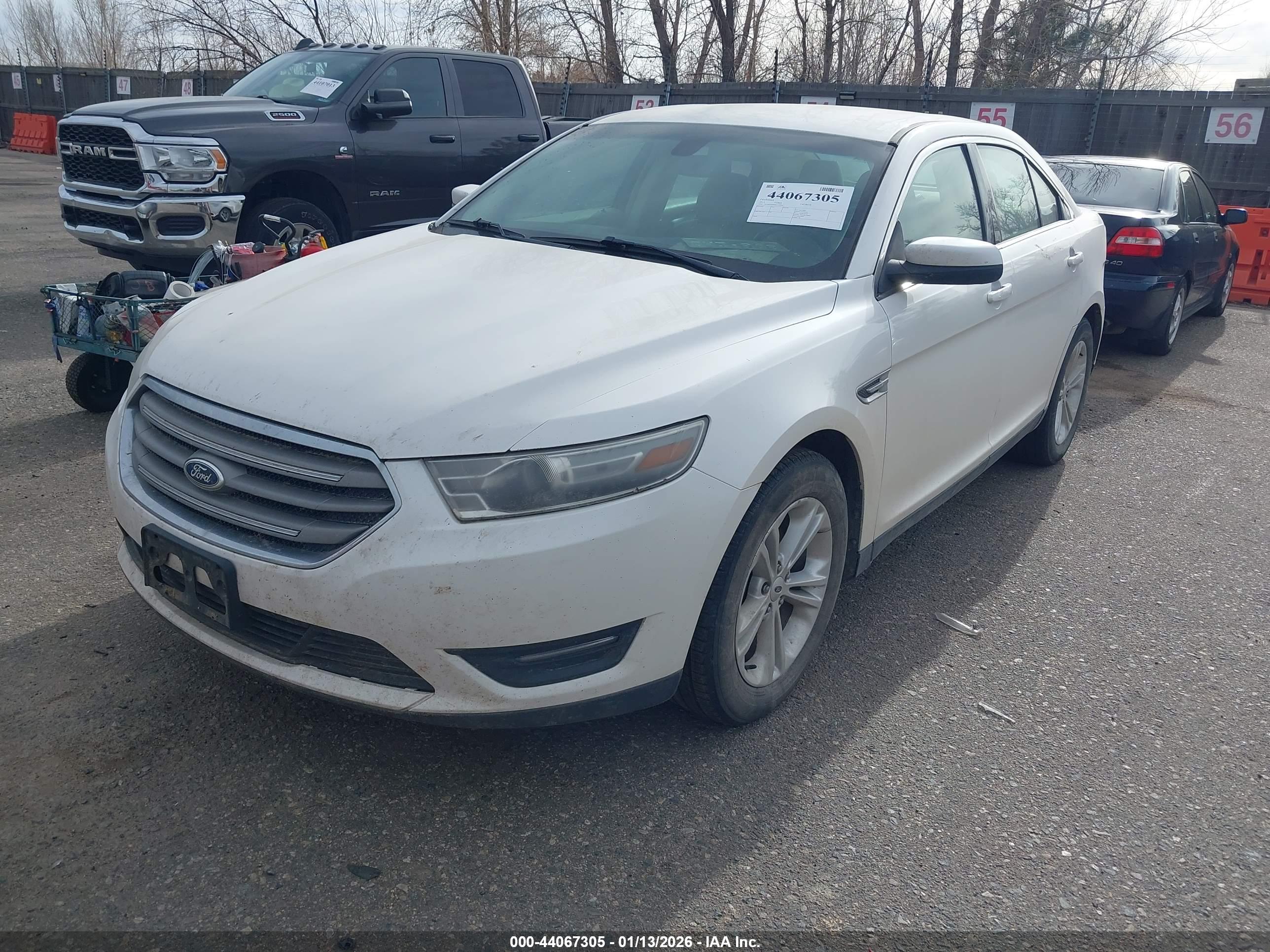 FORD TAURUS image 2