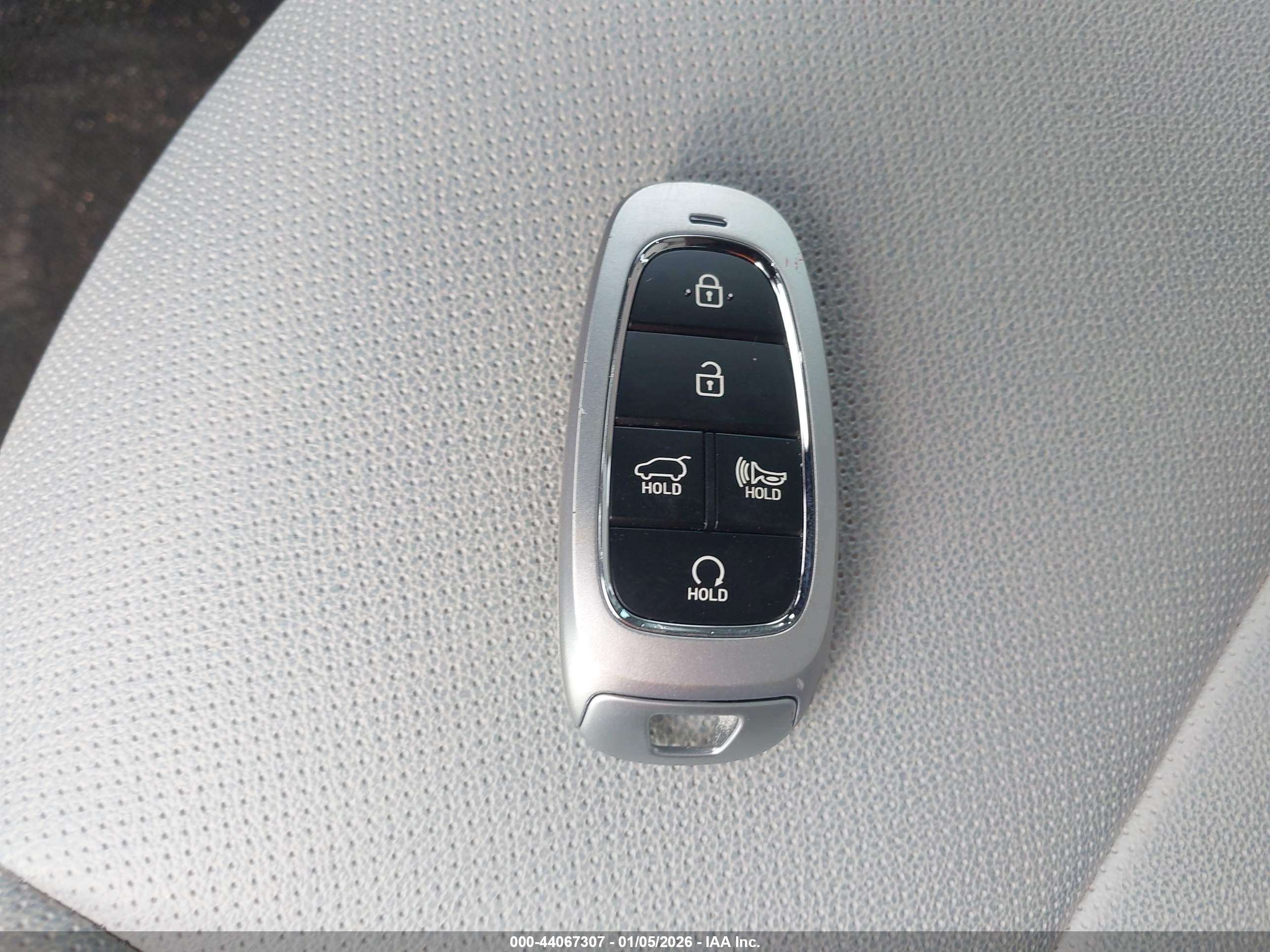 HYUNDAI TUCSON image 11
