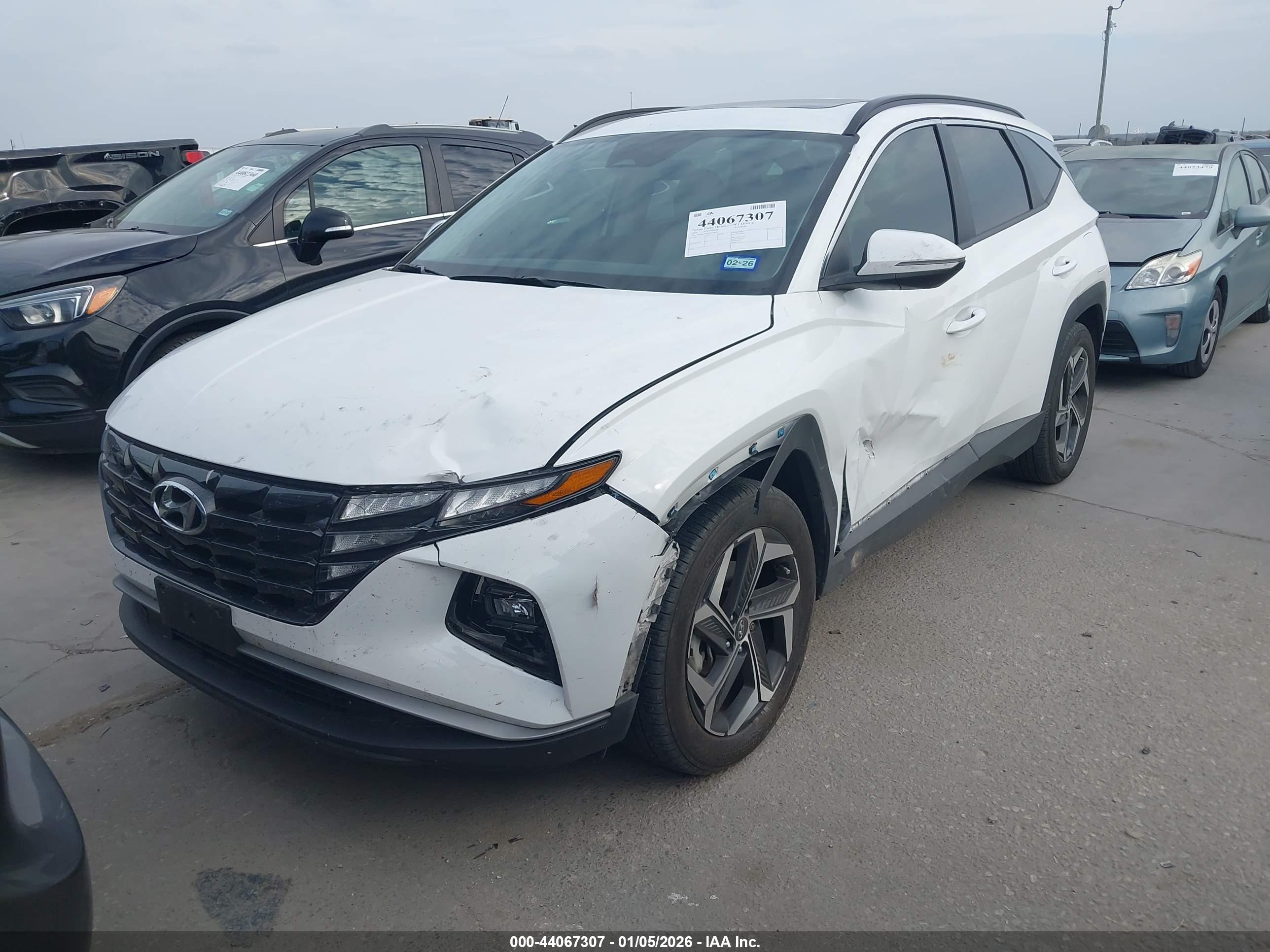 HYUNDAI TUCSON image 2