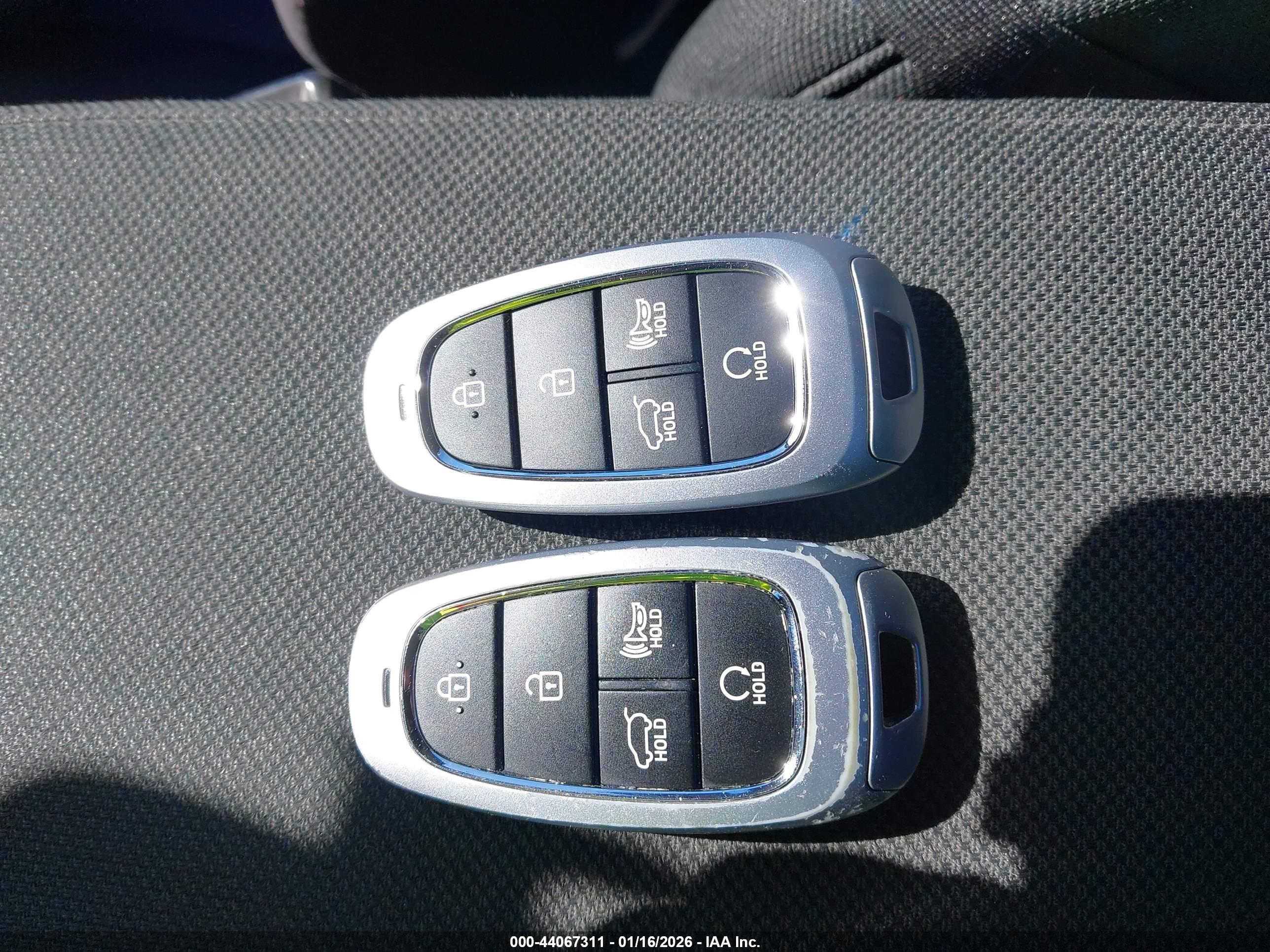HYUNDAI TUCSON image 11