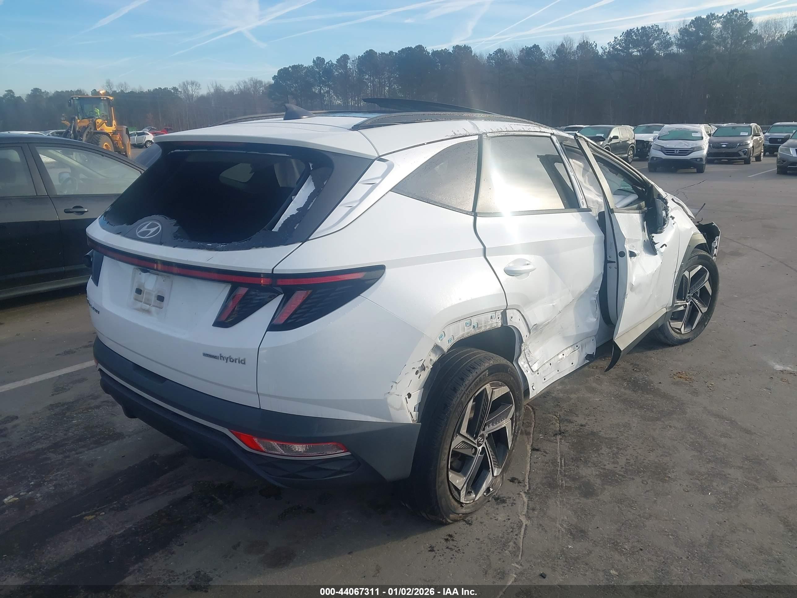 HYUNDAI TUCSON image 4
