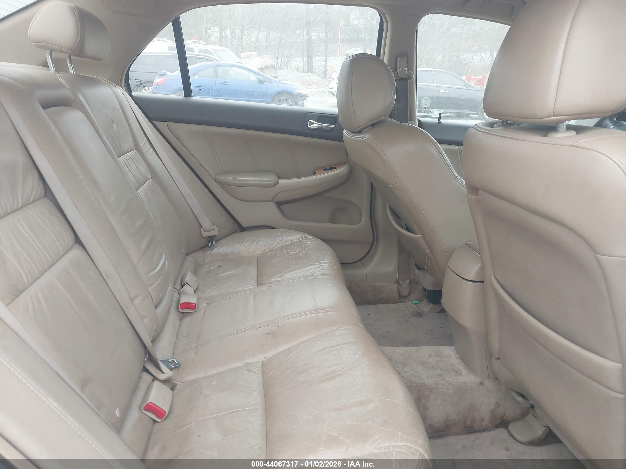 HONDA ACCORD image 8