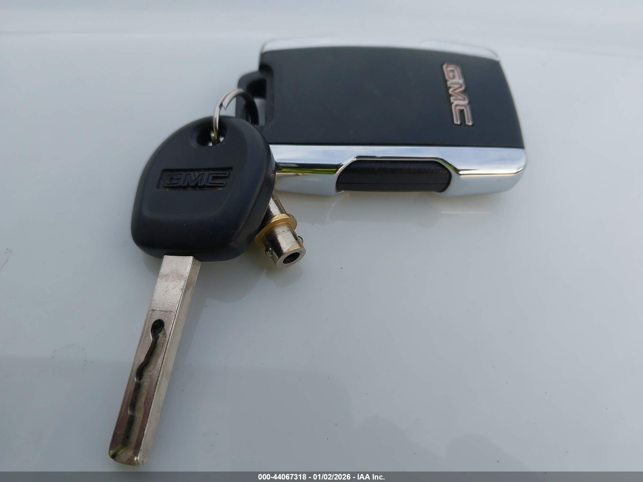 GMC CANYON image 11
